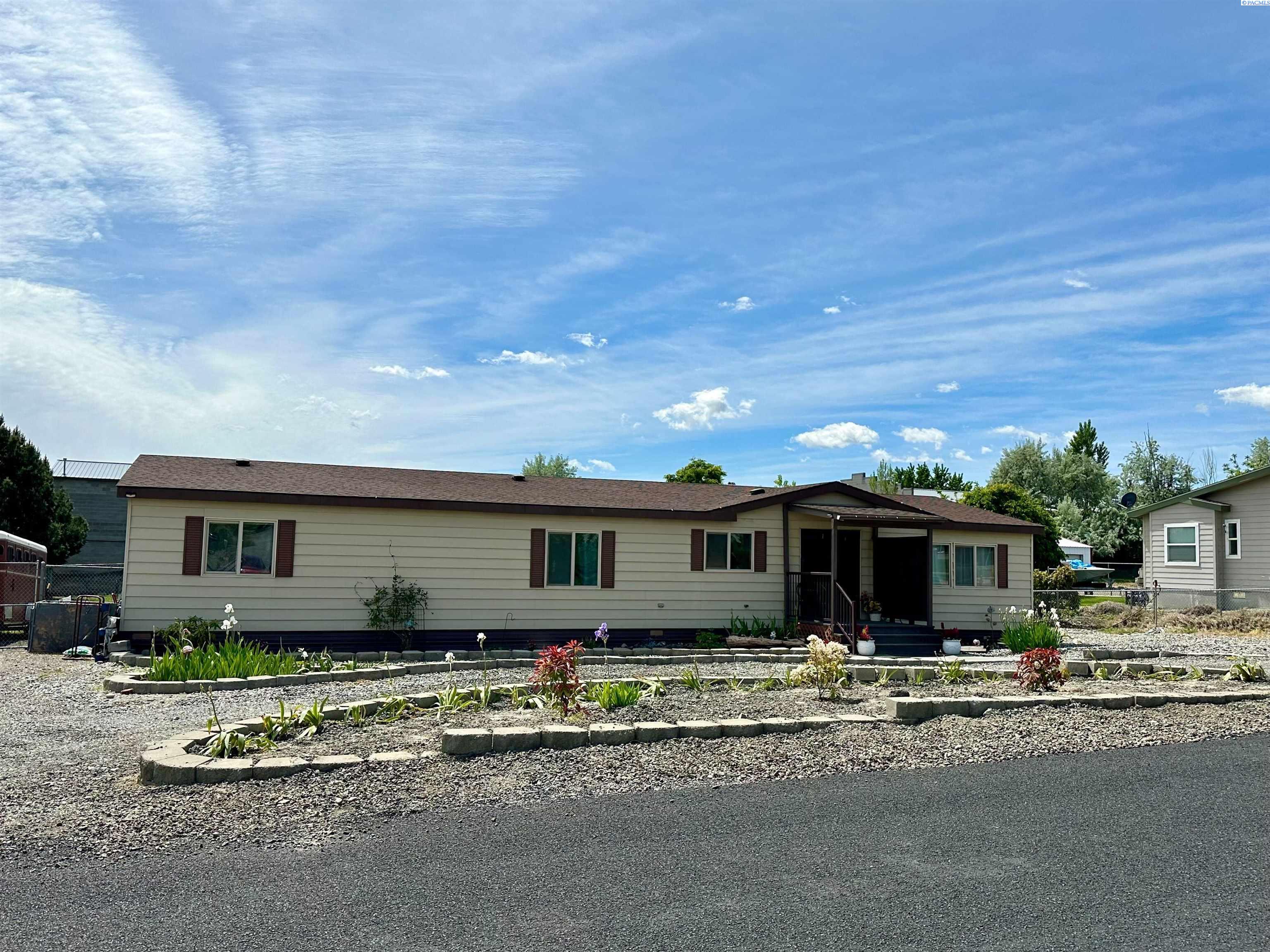 3103 W 24th Ave
