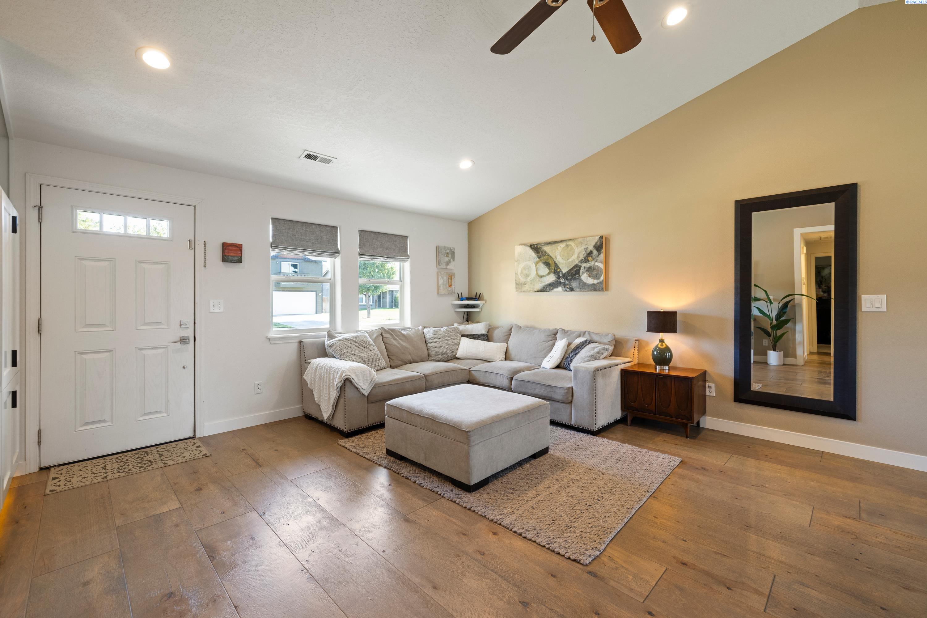 6409 Damon Point Drive