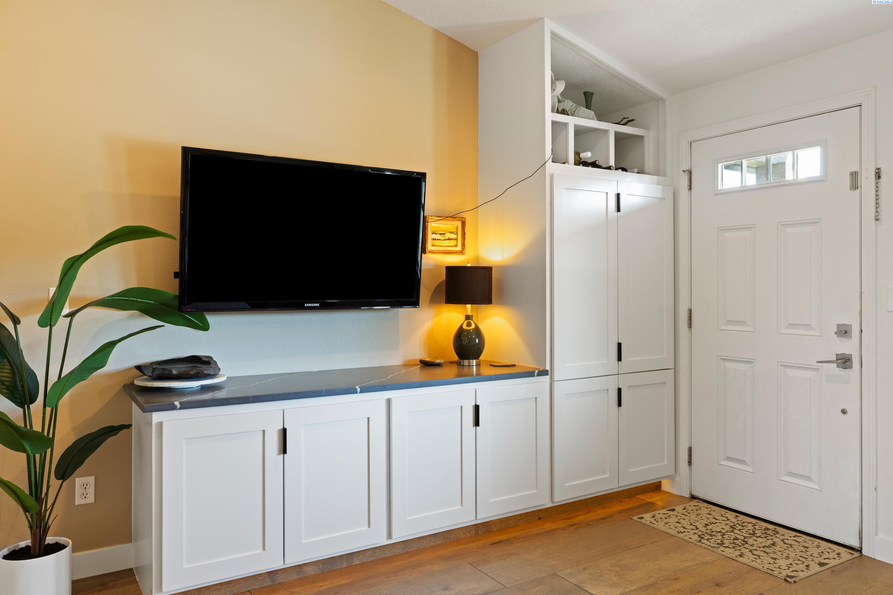 6409 Damon Point Drive