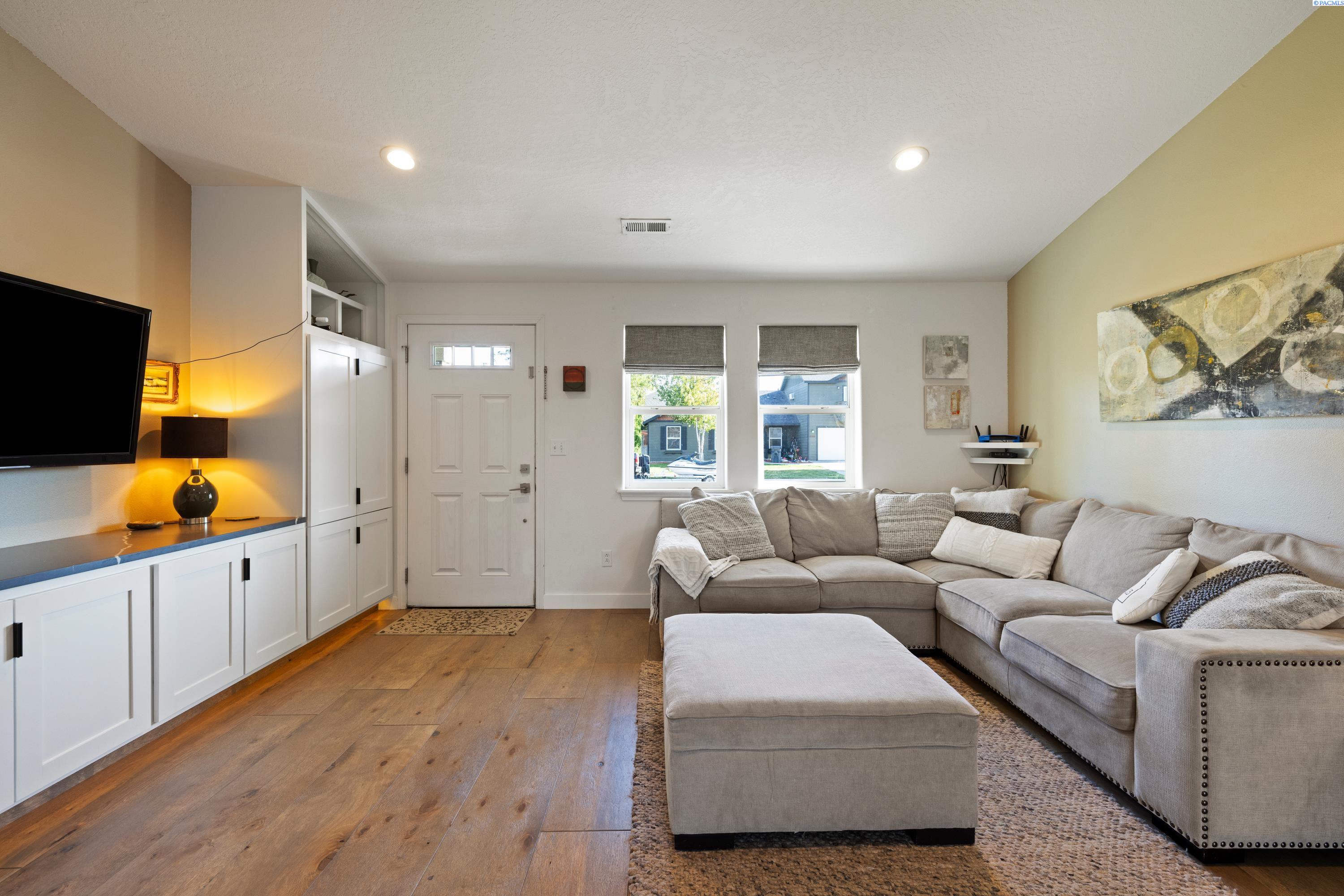 6409 Damon Point Drive