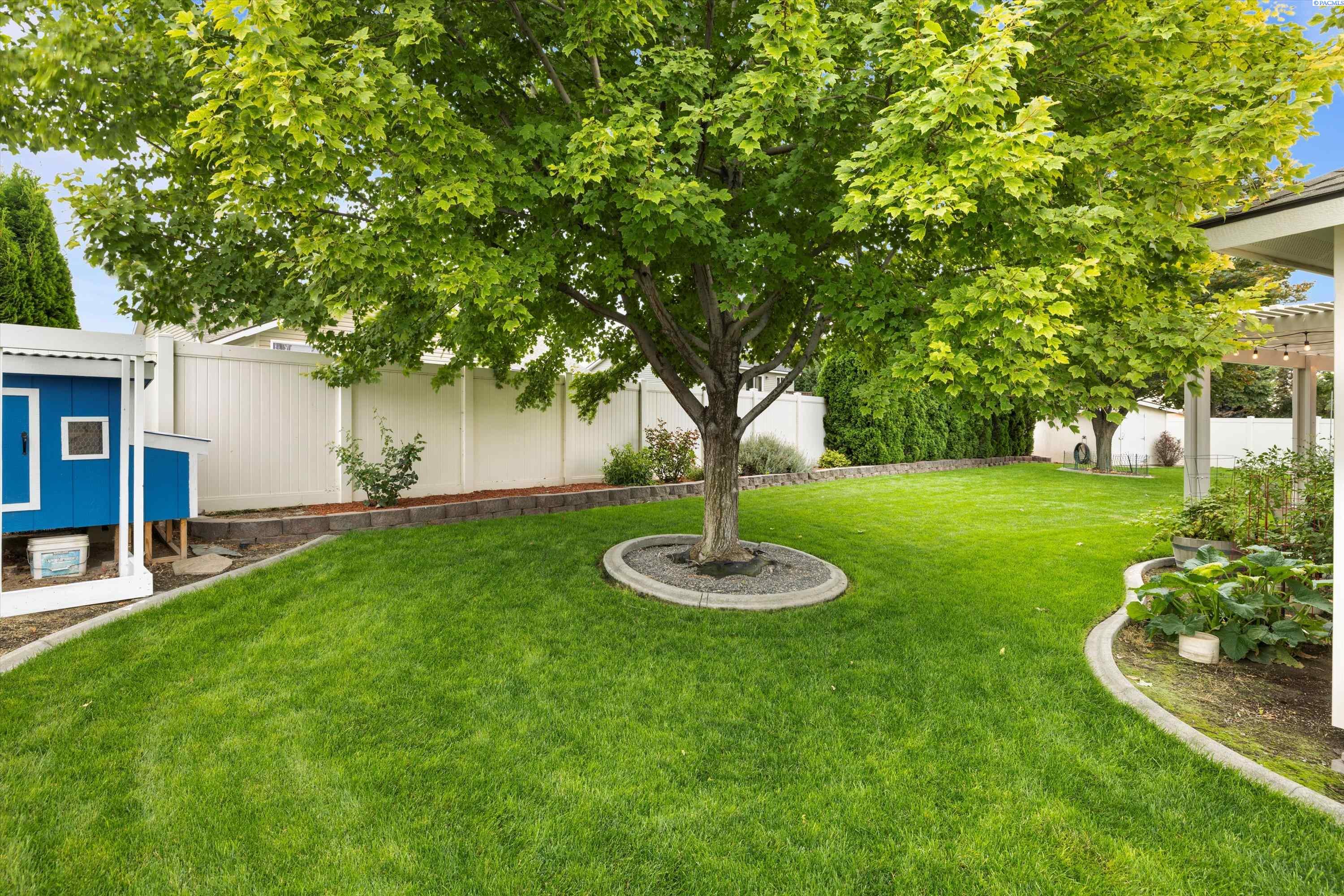 5607 Tieton Ln