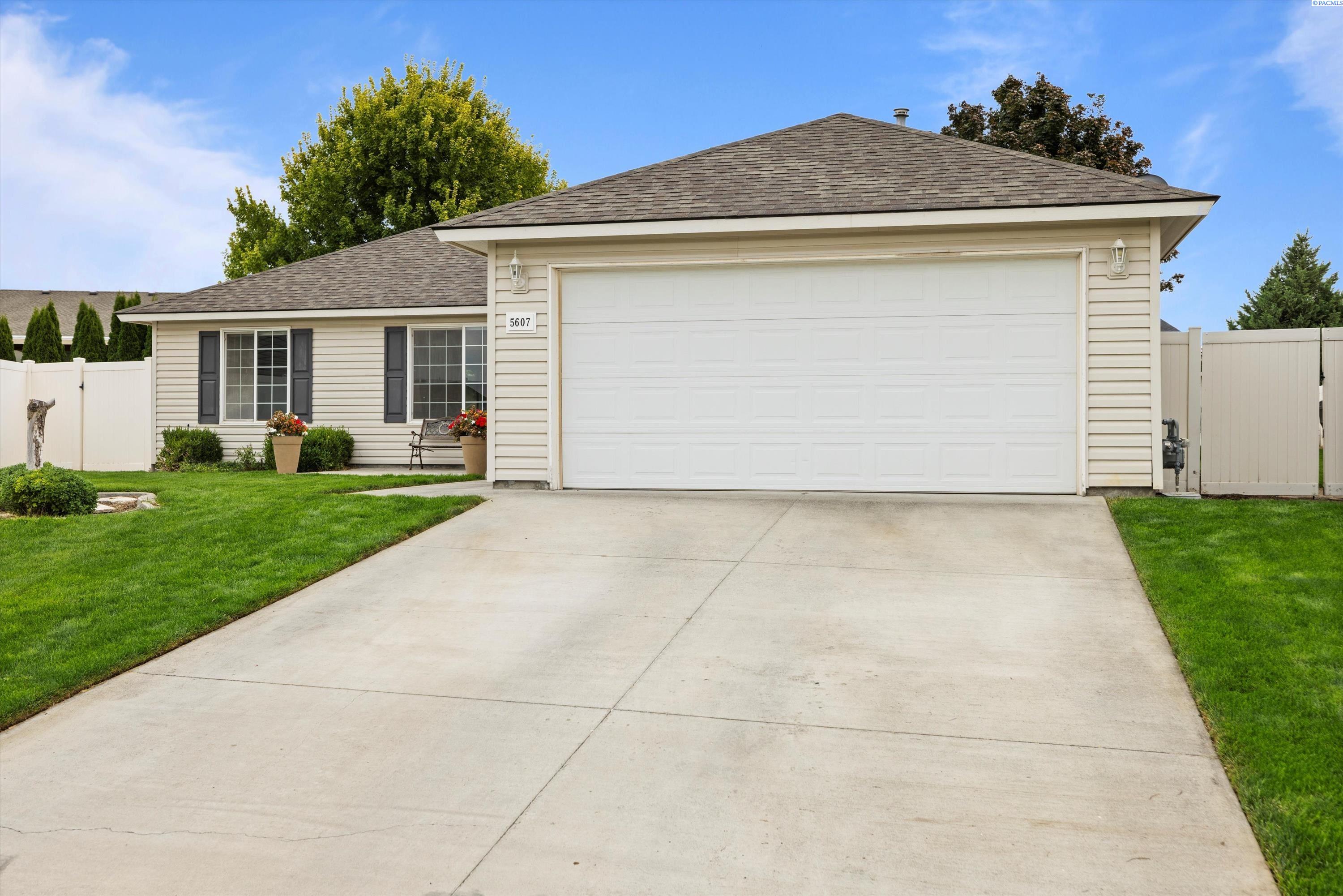 5607 Tieton Ln