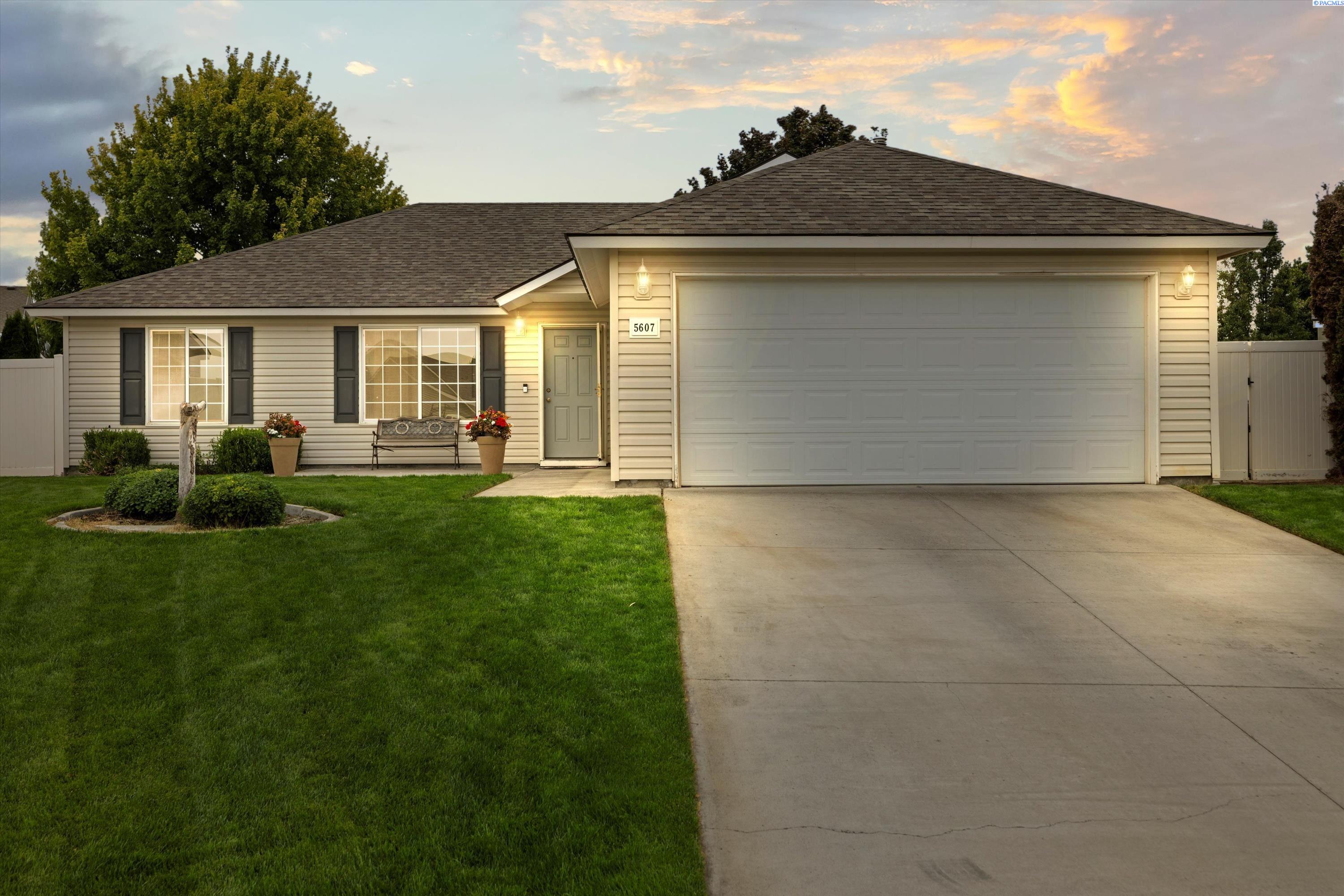 5607 Tieton Ln
