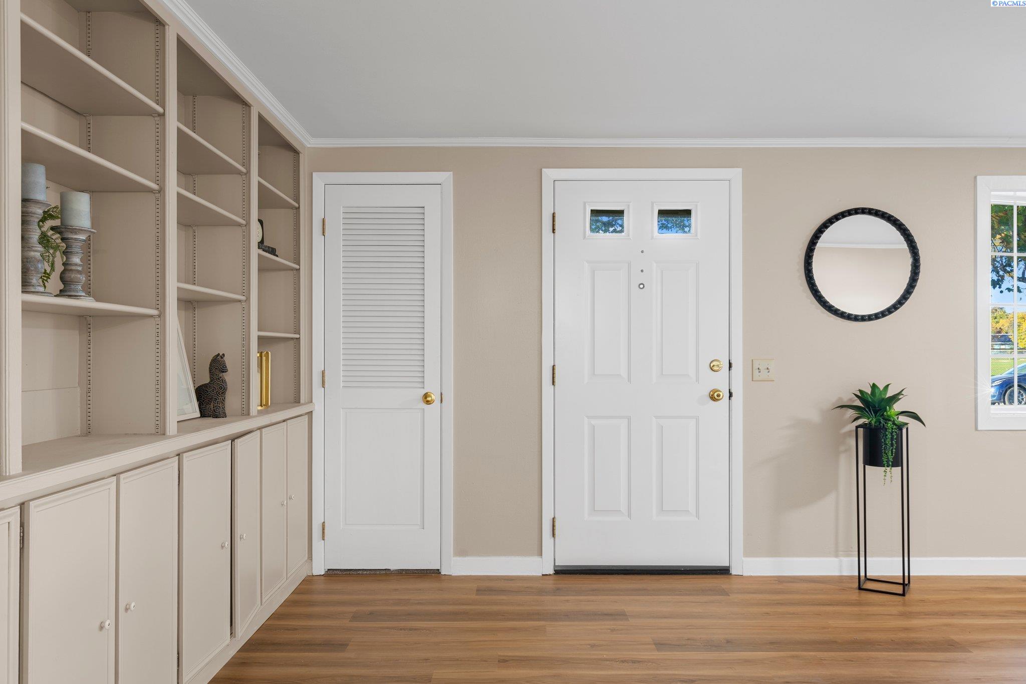 1316 Sacramento Blvd