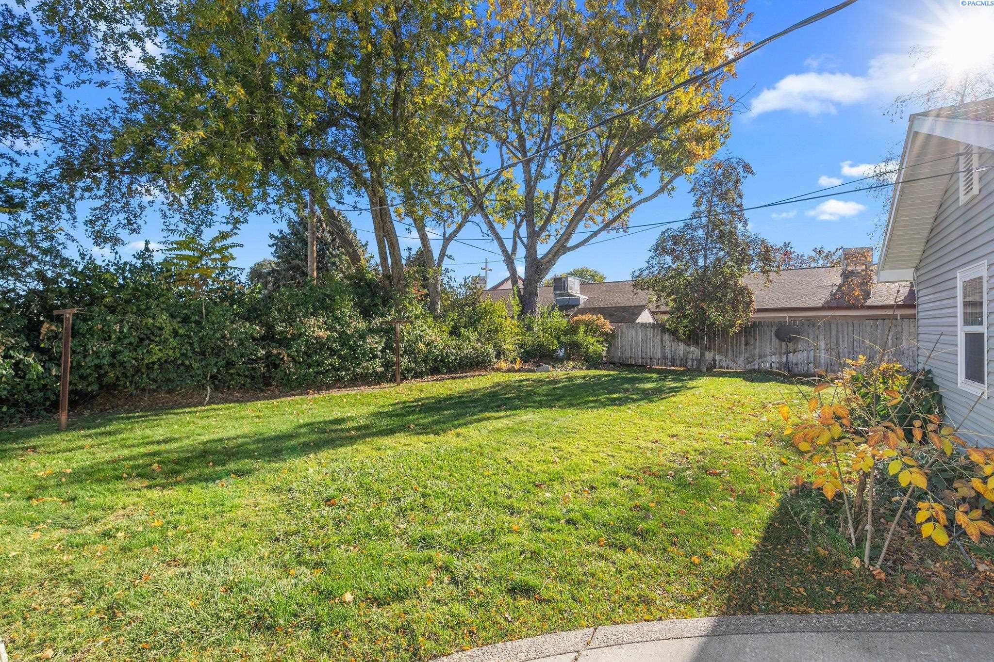 1316 Sacramento Blvd