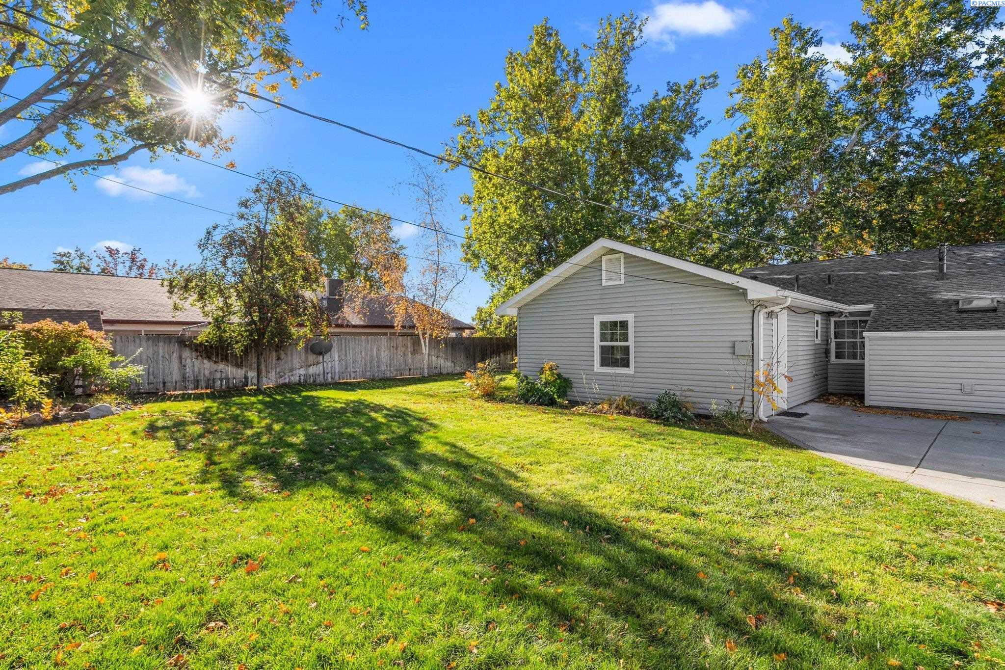 1316 Sacramento Blvd