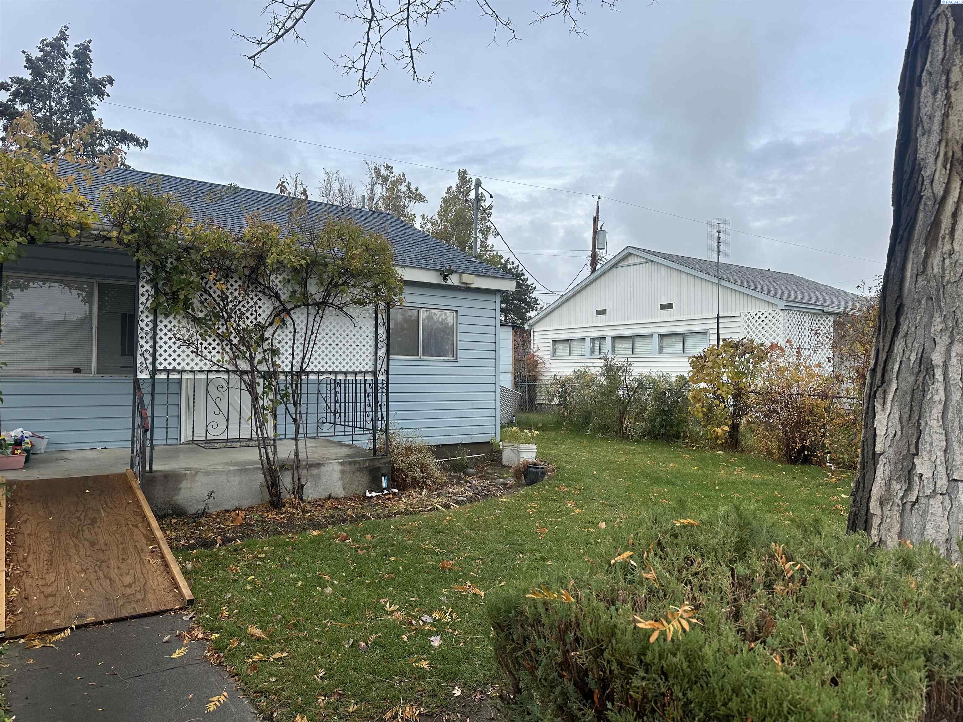 1517 Perkins Ave