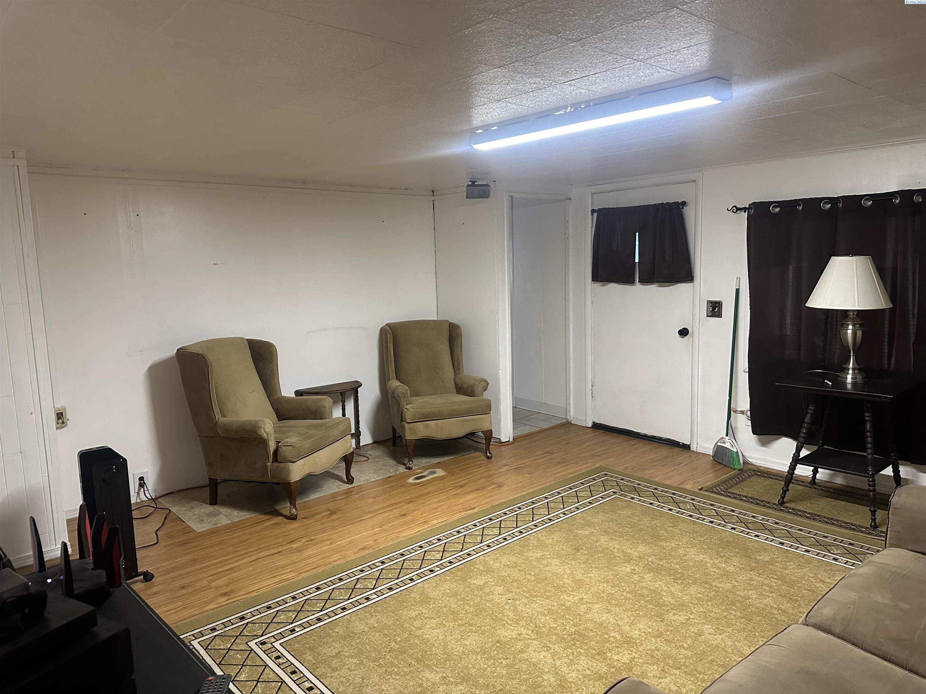 1517 Perkins Ave
