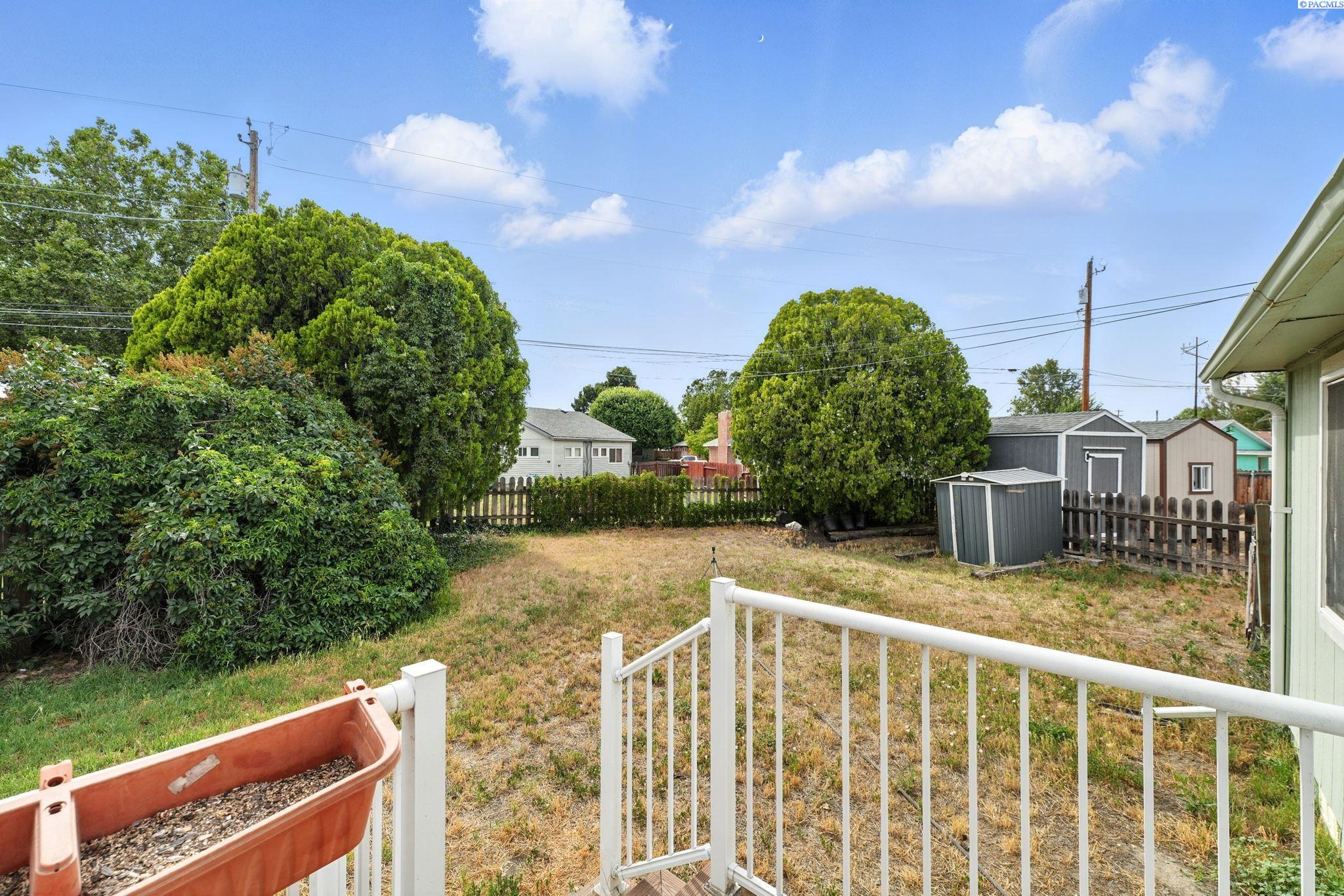 1607 McPherson Ave