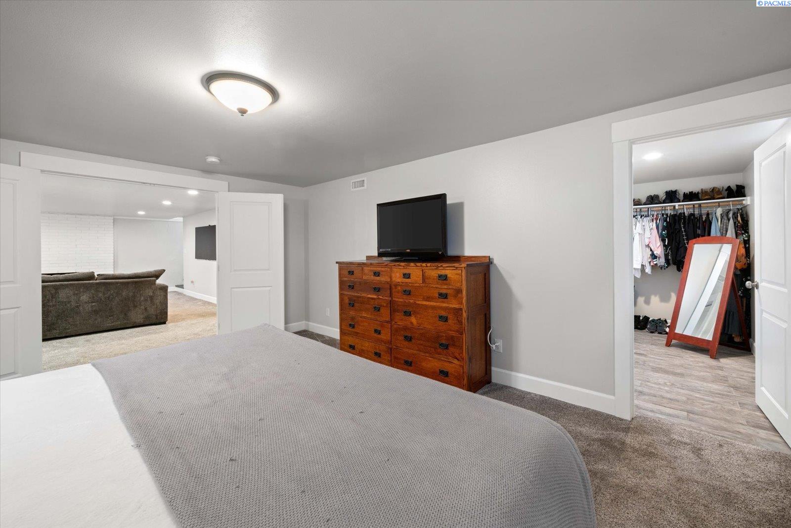 239 Cottonwood Drive