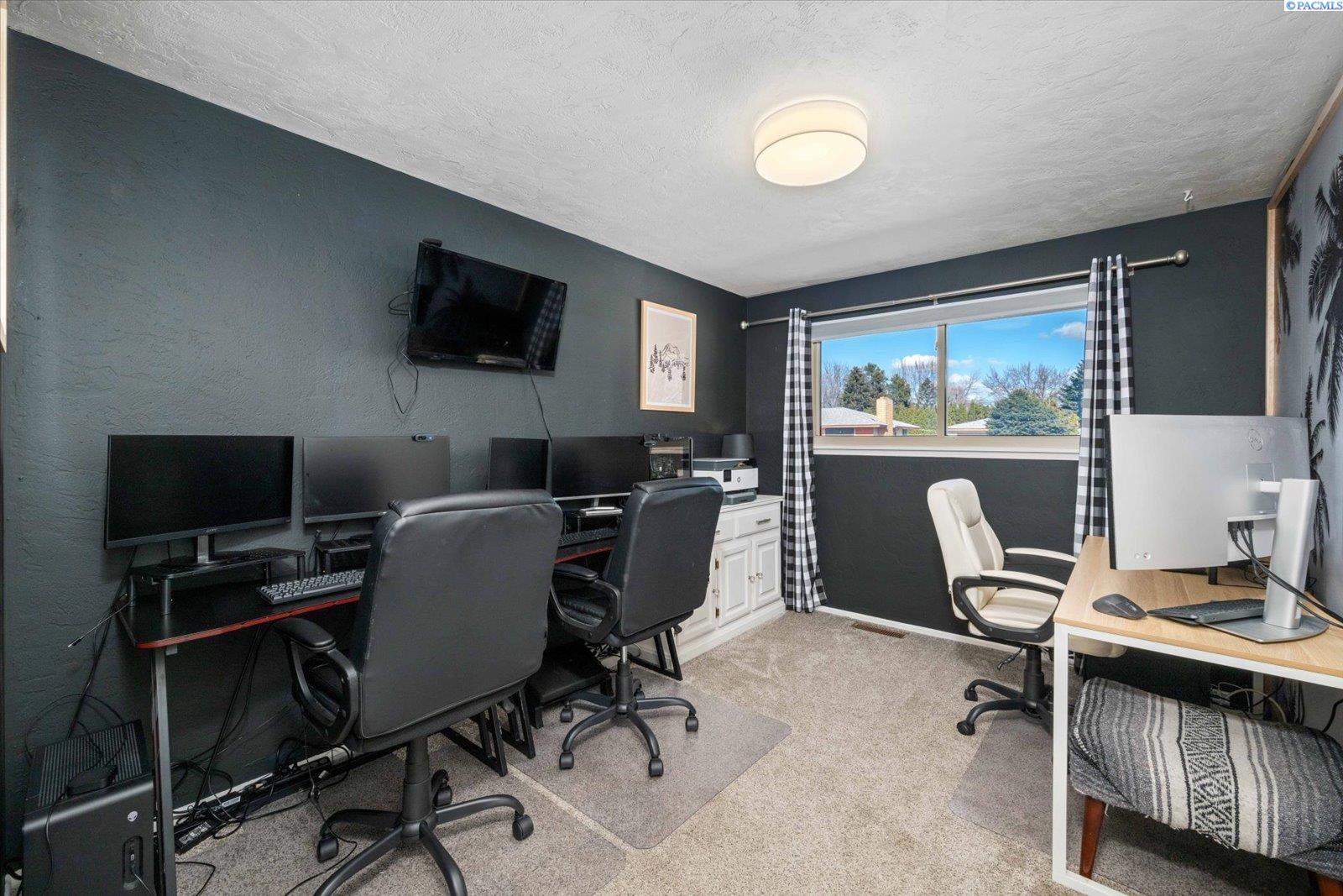 239 Cottonwood Drive