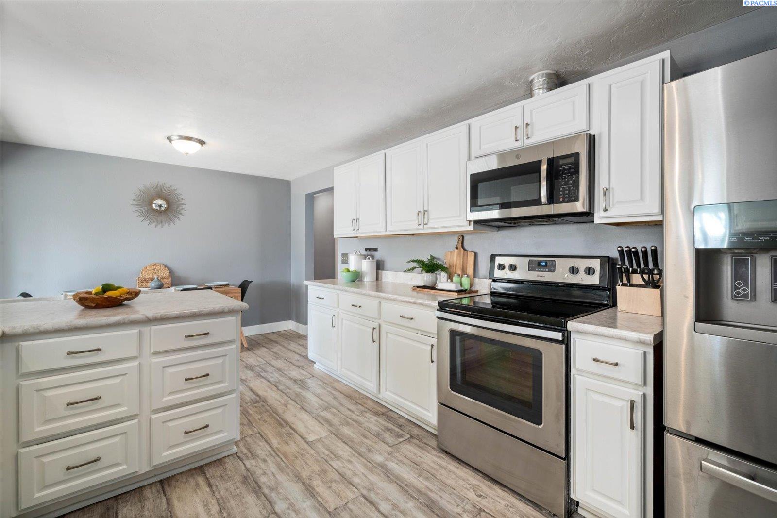 239 Cottonwood Drive