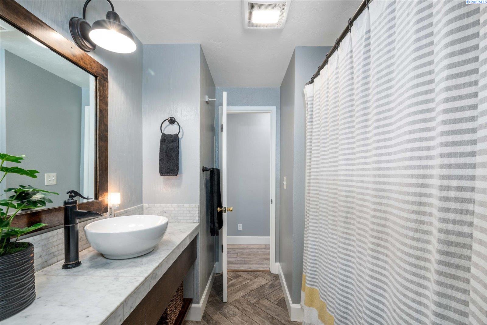 239 Cottonwood Drive