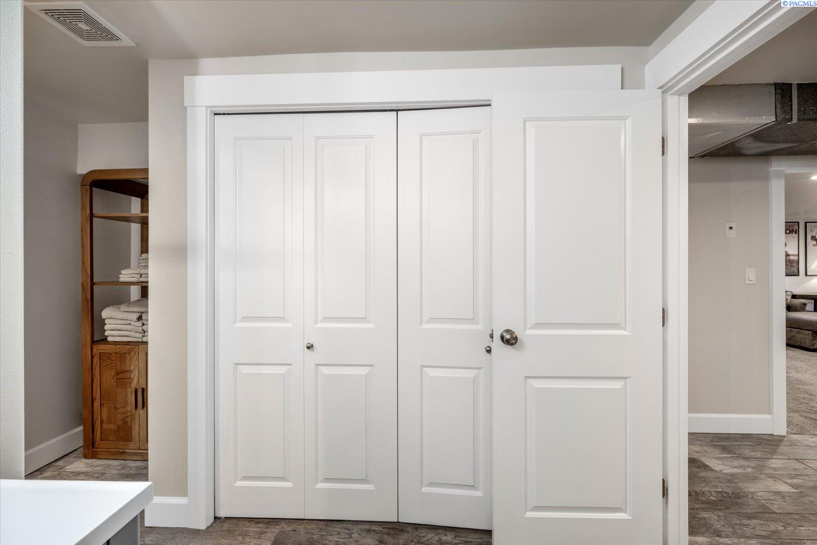 239 Cottonwood Drive