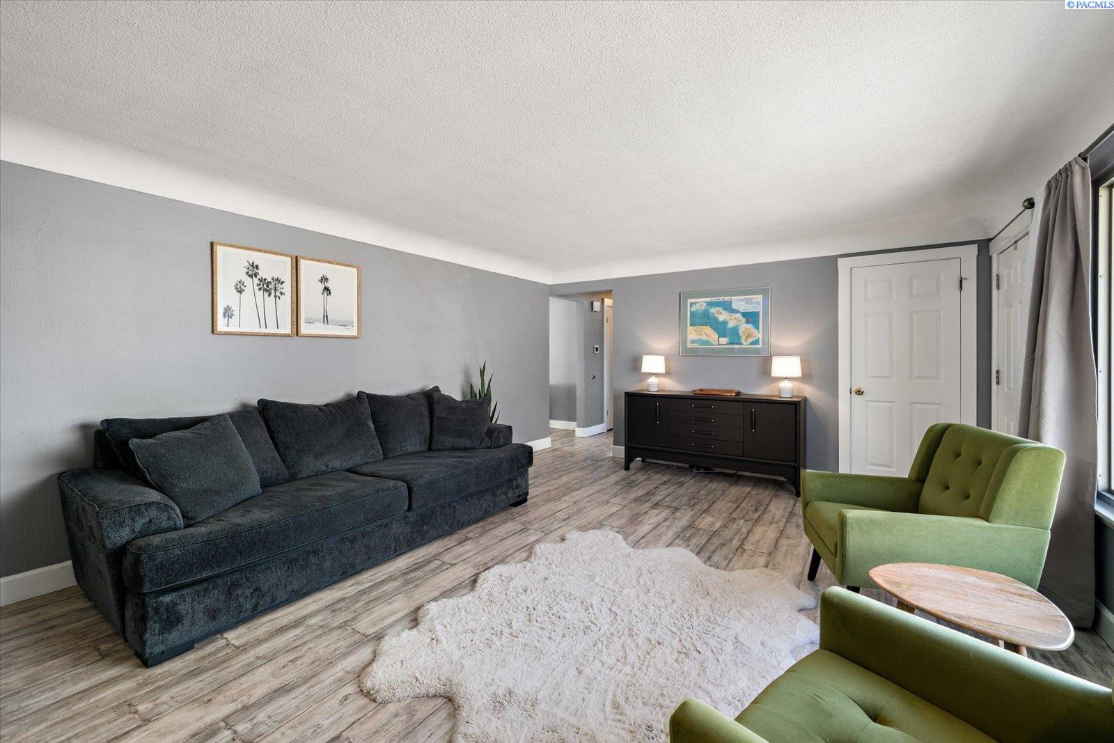 239 Cottonwood Drive