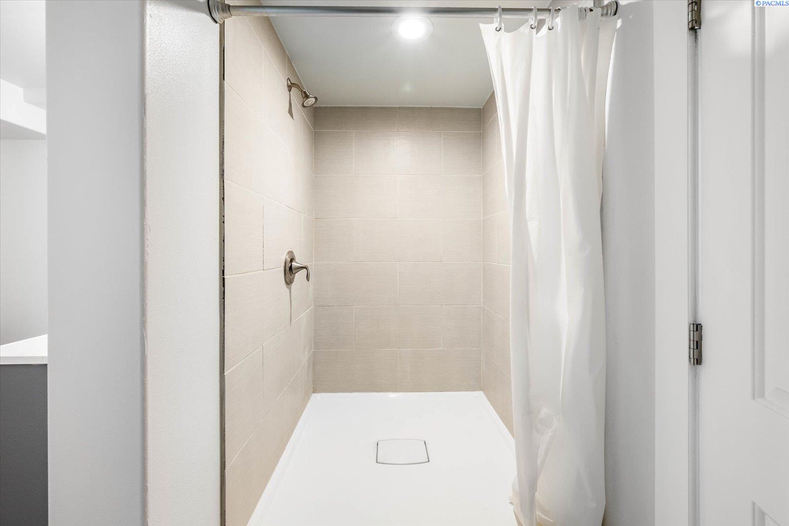 239 Cottonwood Drive