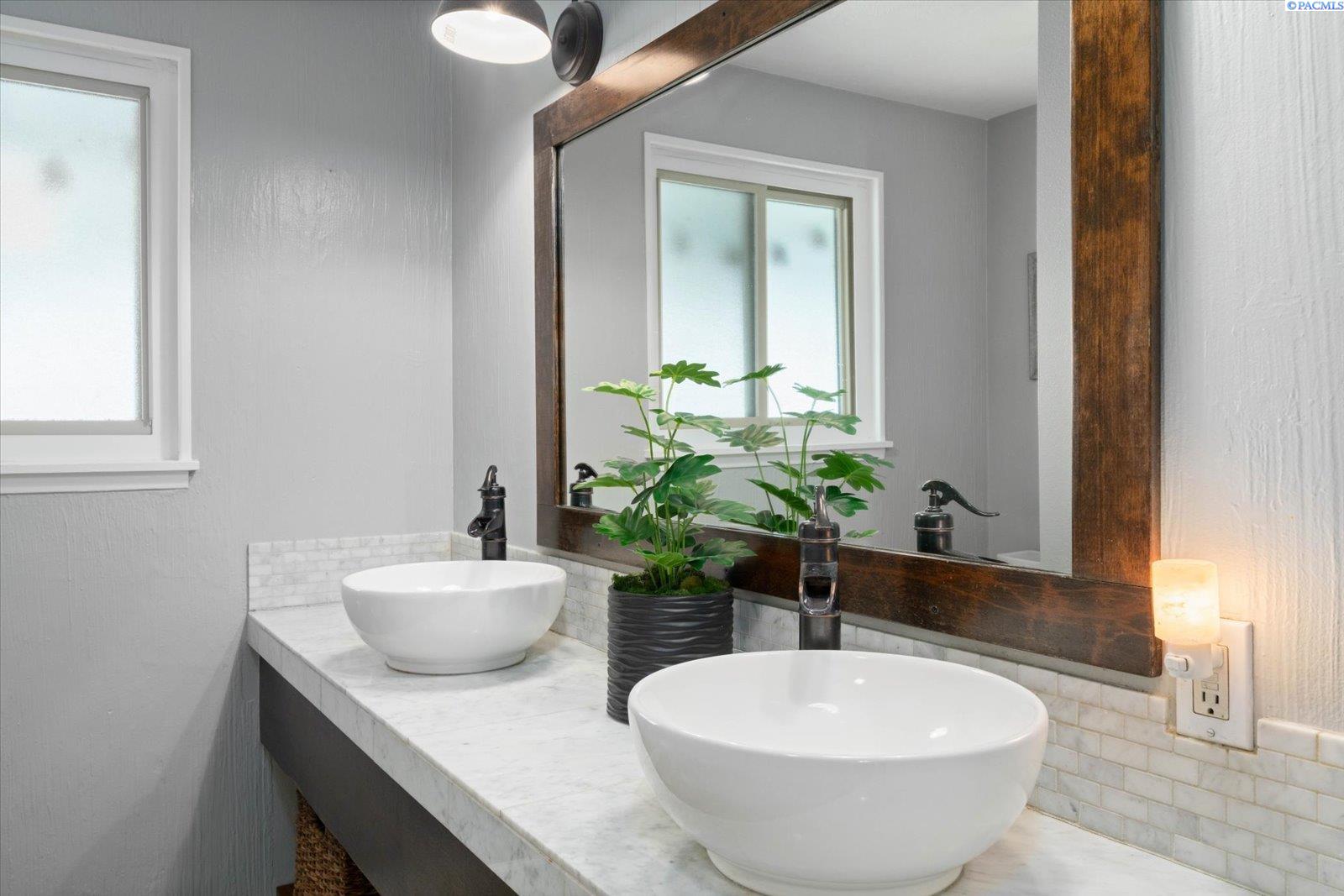 239 Cottonwood Drive