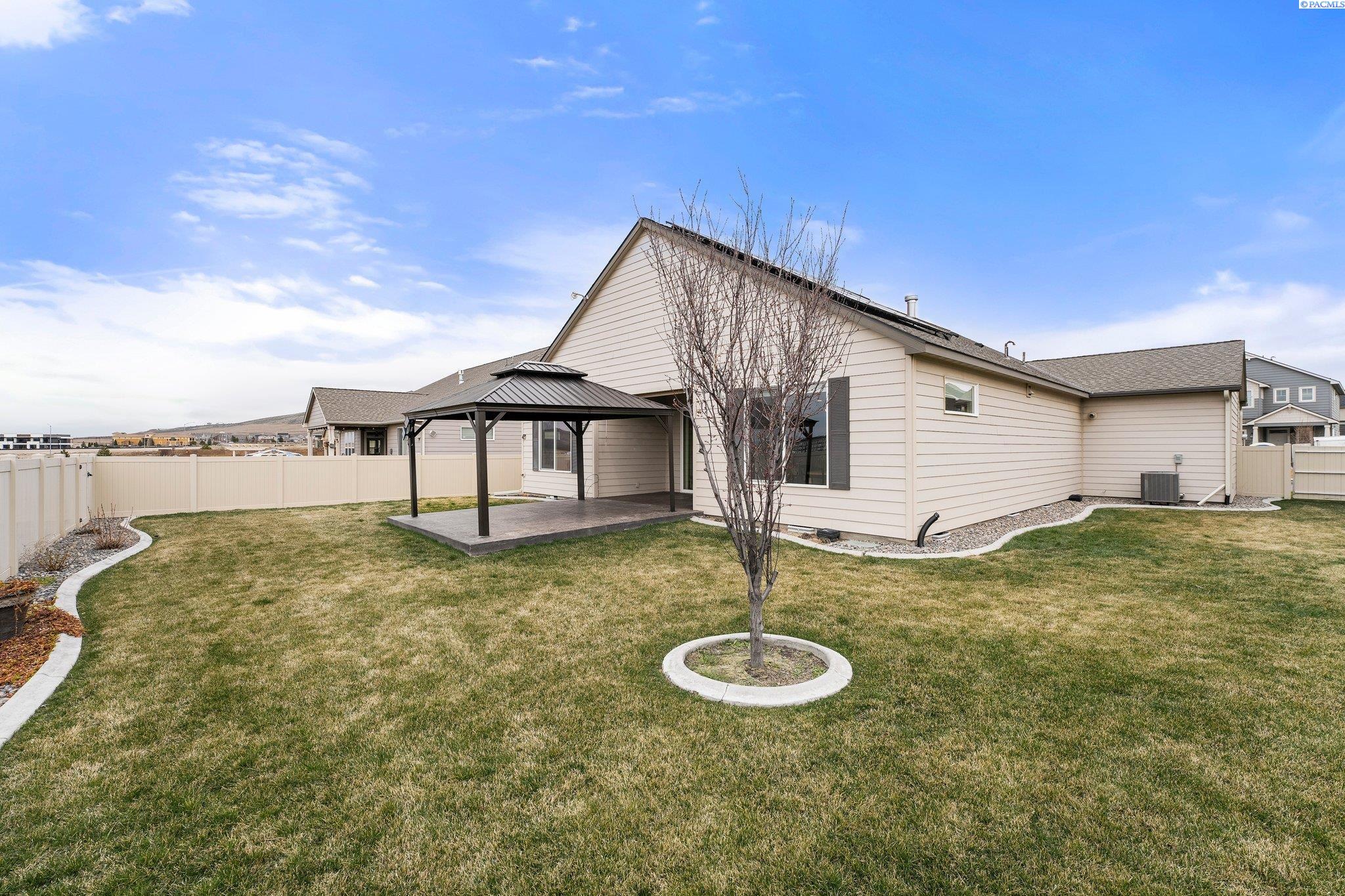 5014 Smitty Dr