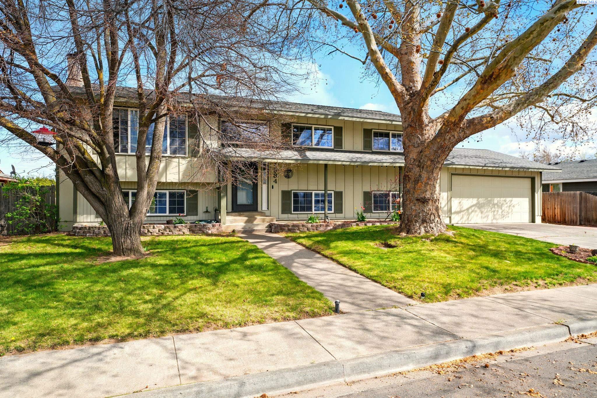 1584 Cimarron Ave
