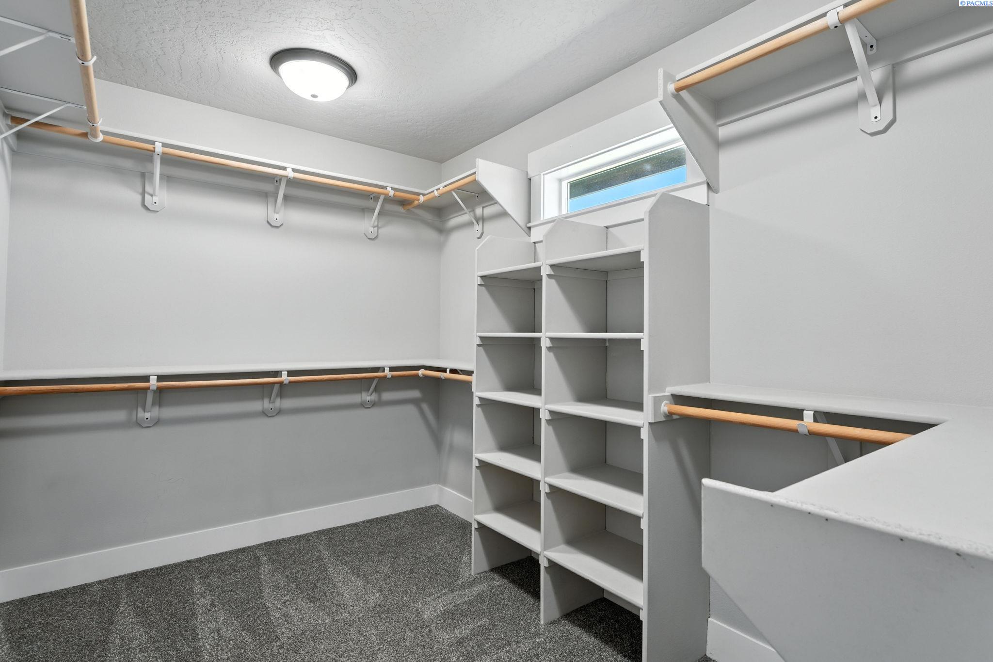 10124 W 16th Pl.