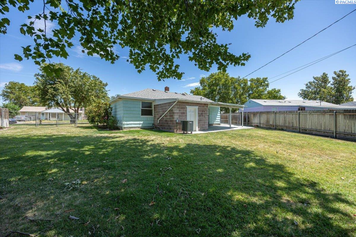 806 S Fruitland