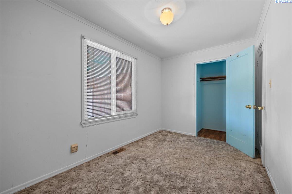 806 S Fruitland