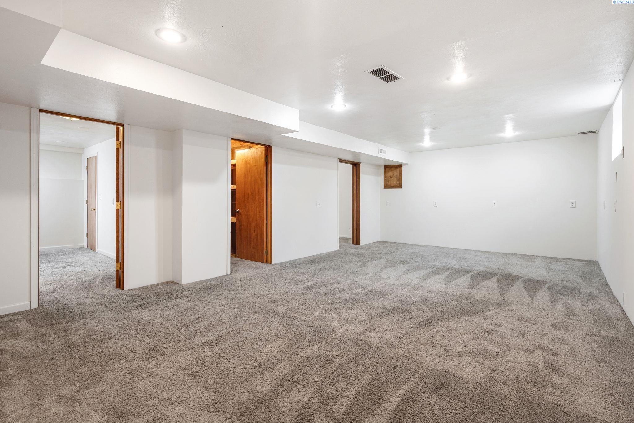 315 Thayer Drive