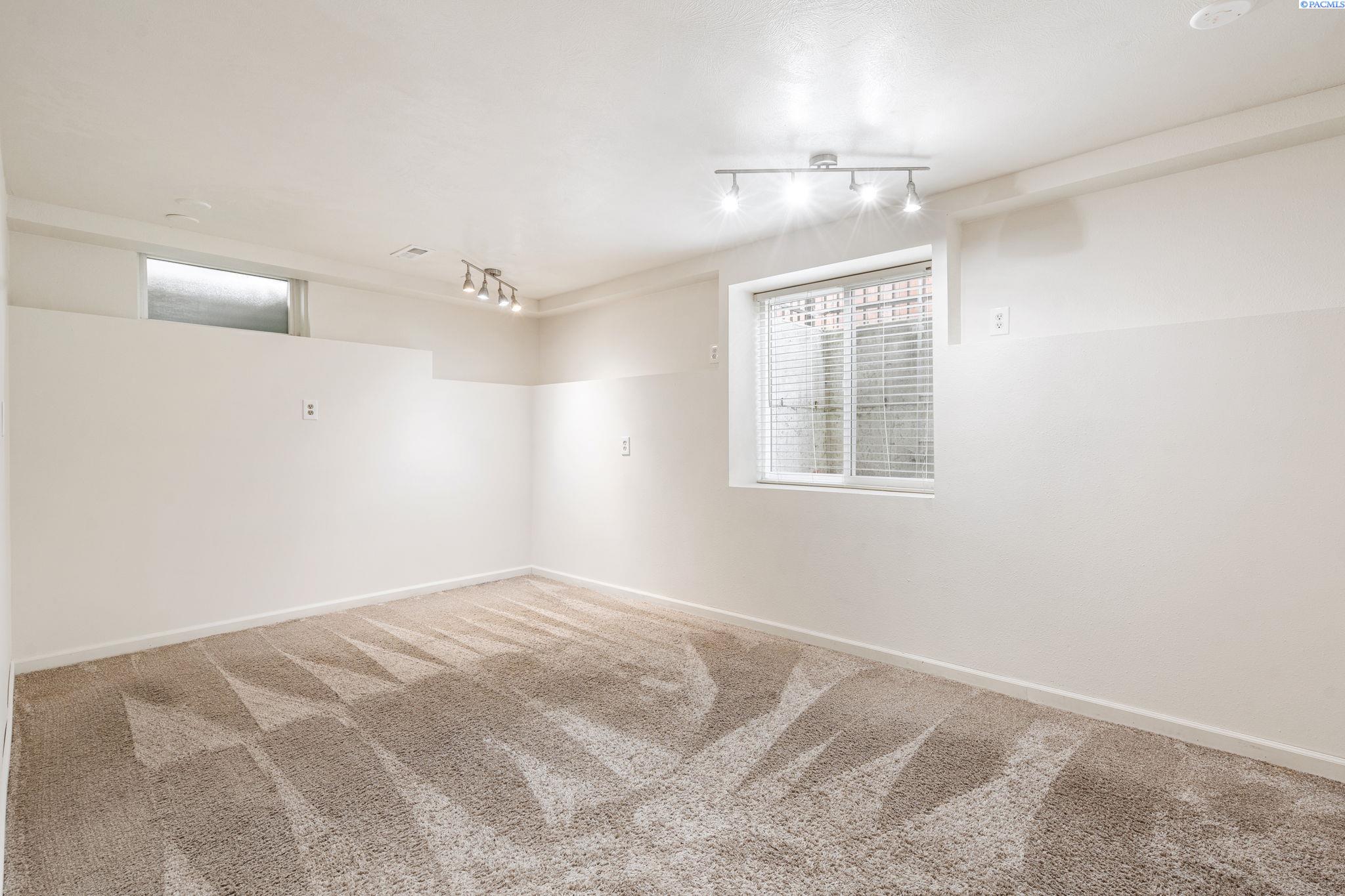 315 Thayer Drive