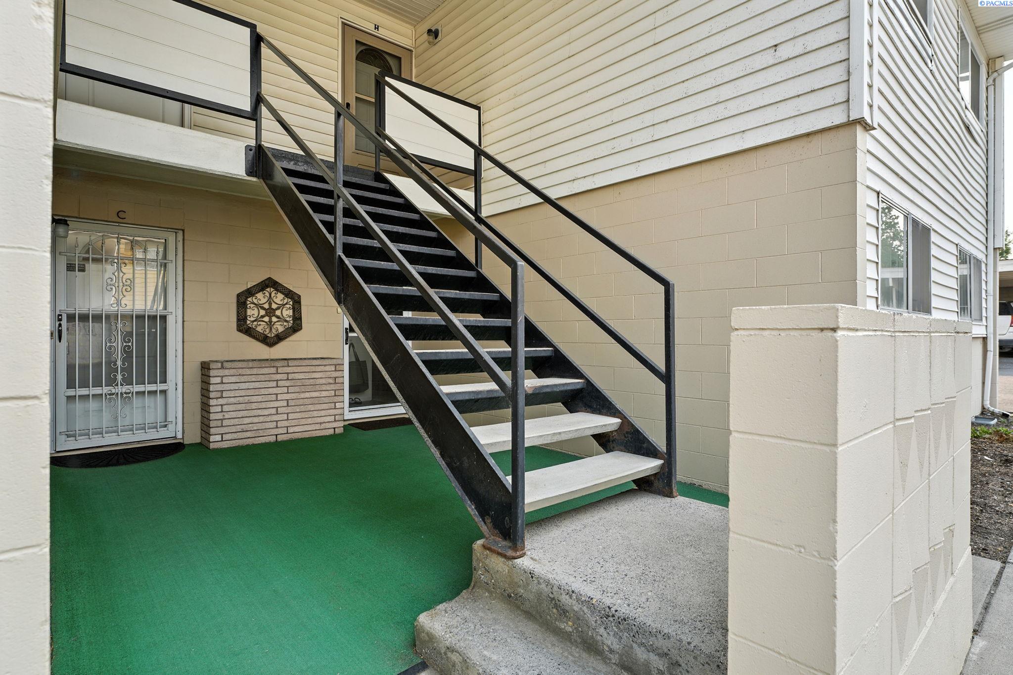 1307 Goethals Unit: C