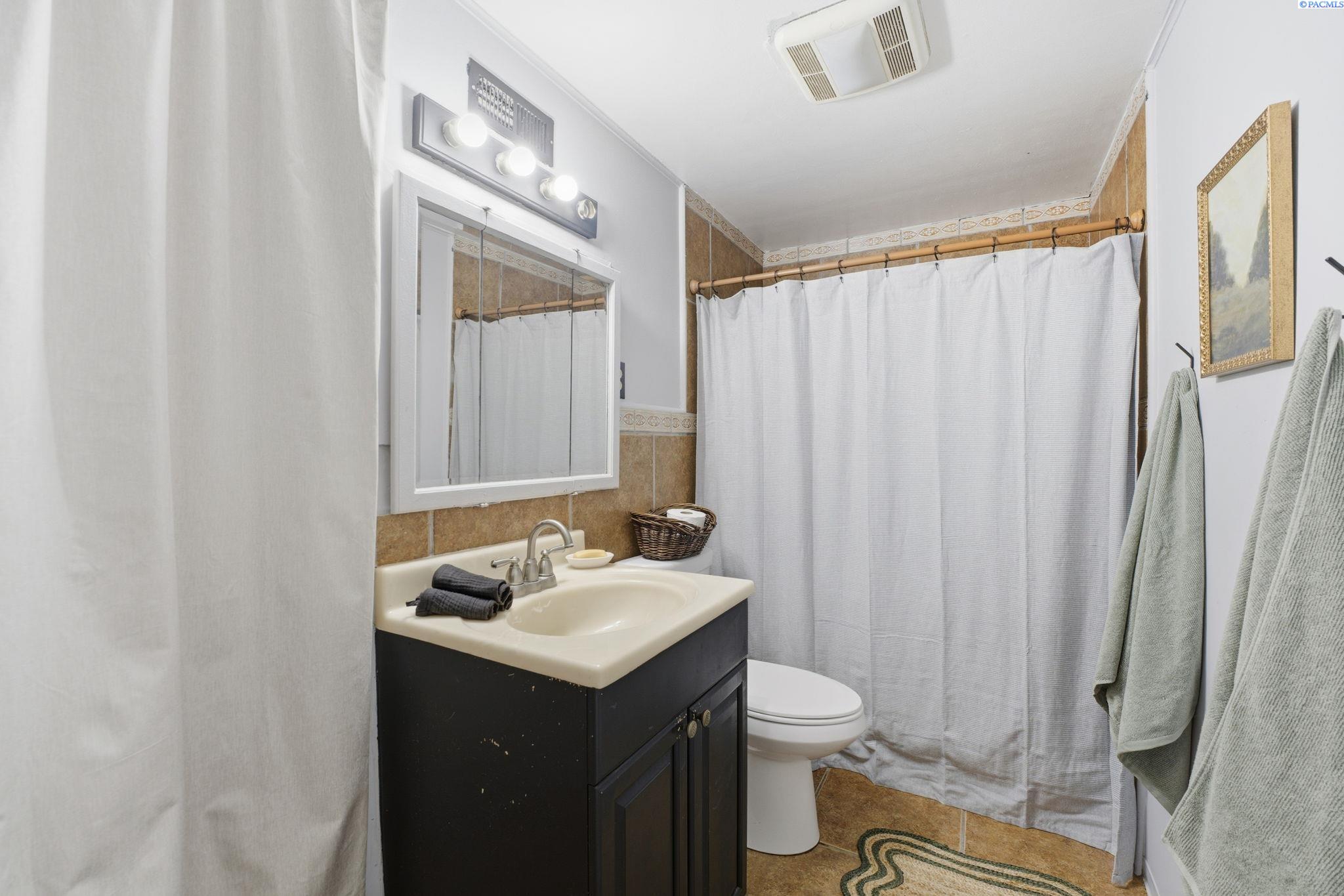 1313 Cottonwood Drive