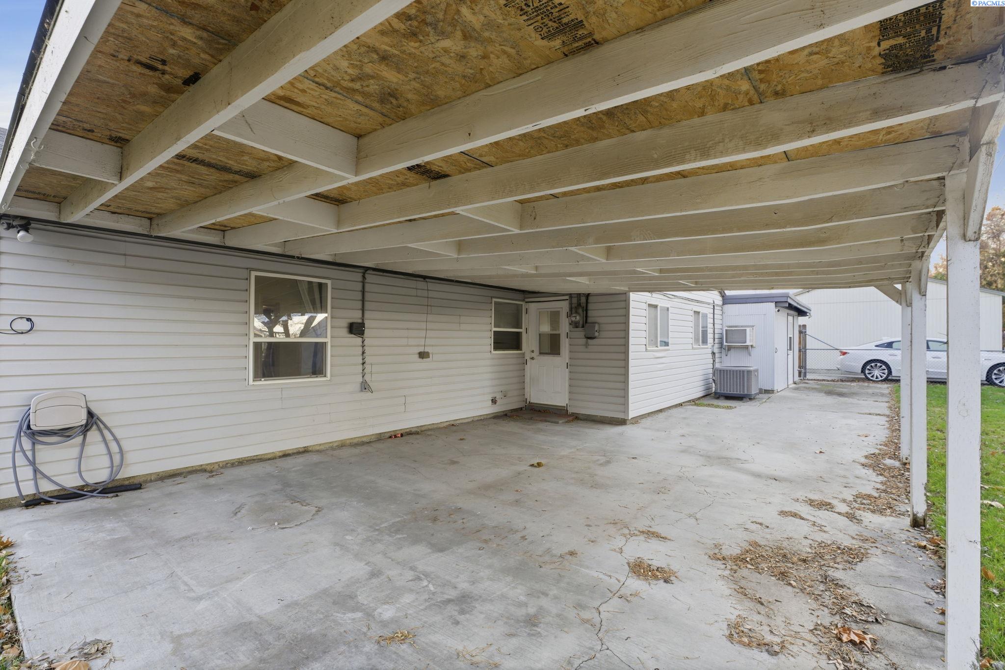 1313 Cottonwood Drive