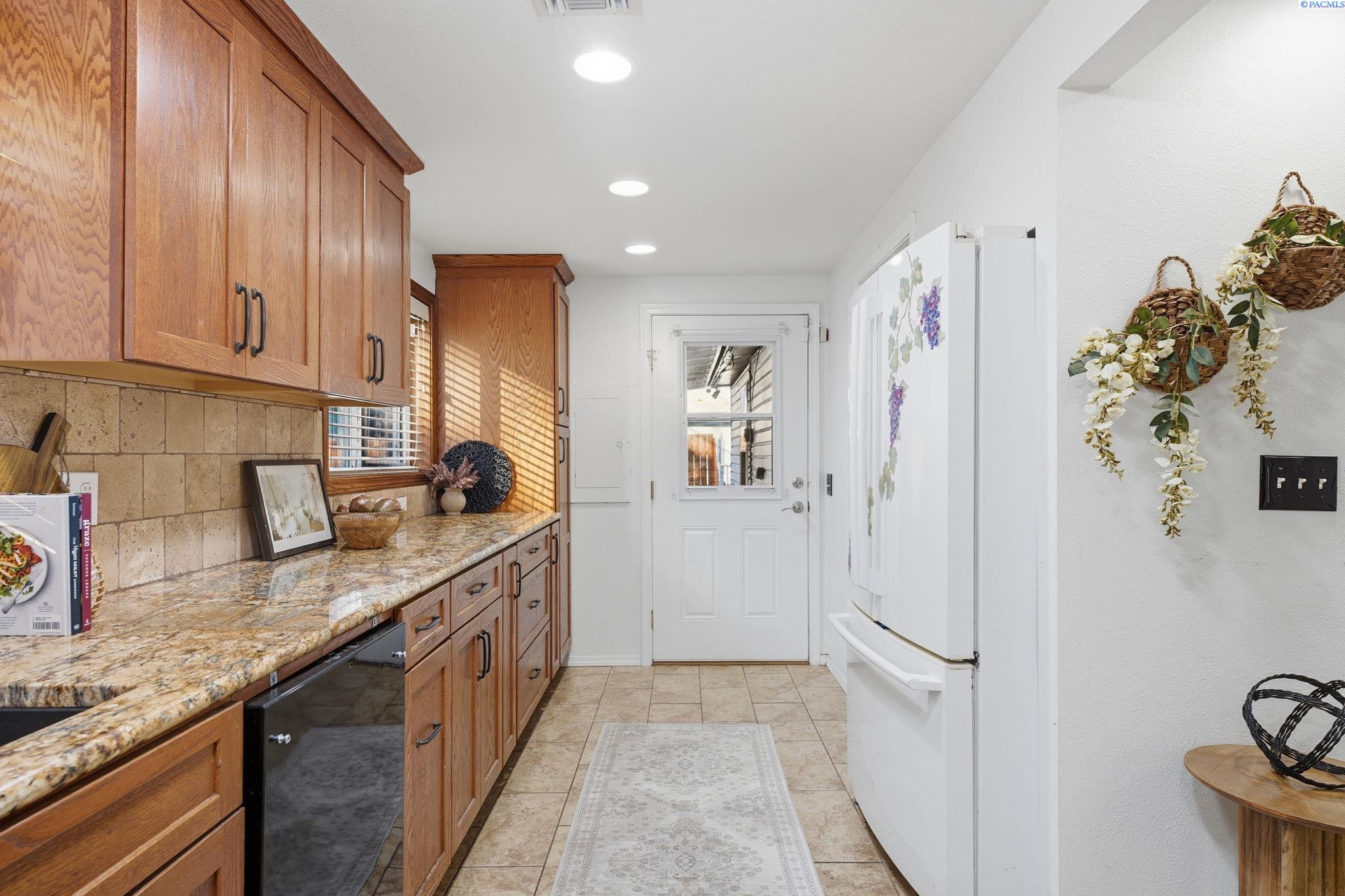 1313 Cottonwood Drive