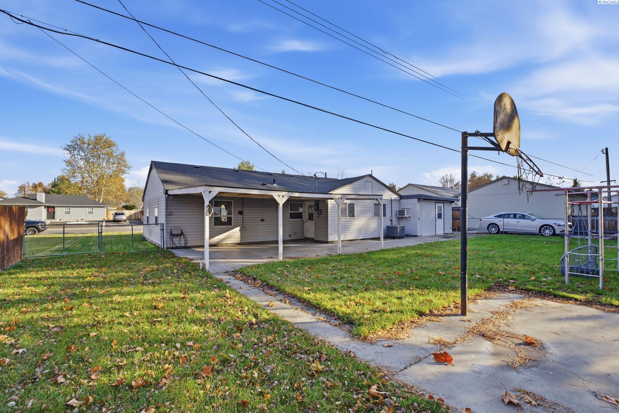 1313 Cottonwood Drive