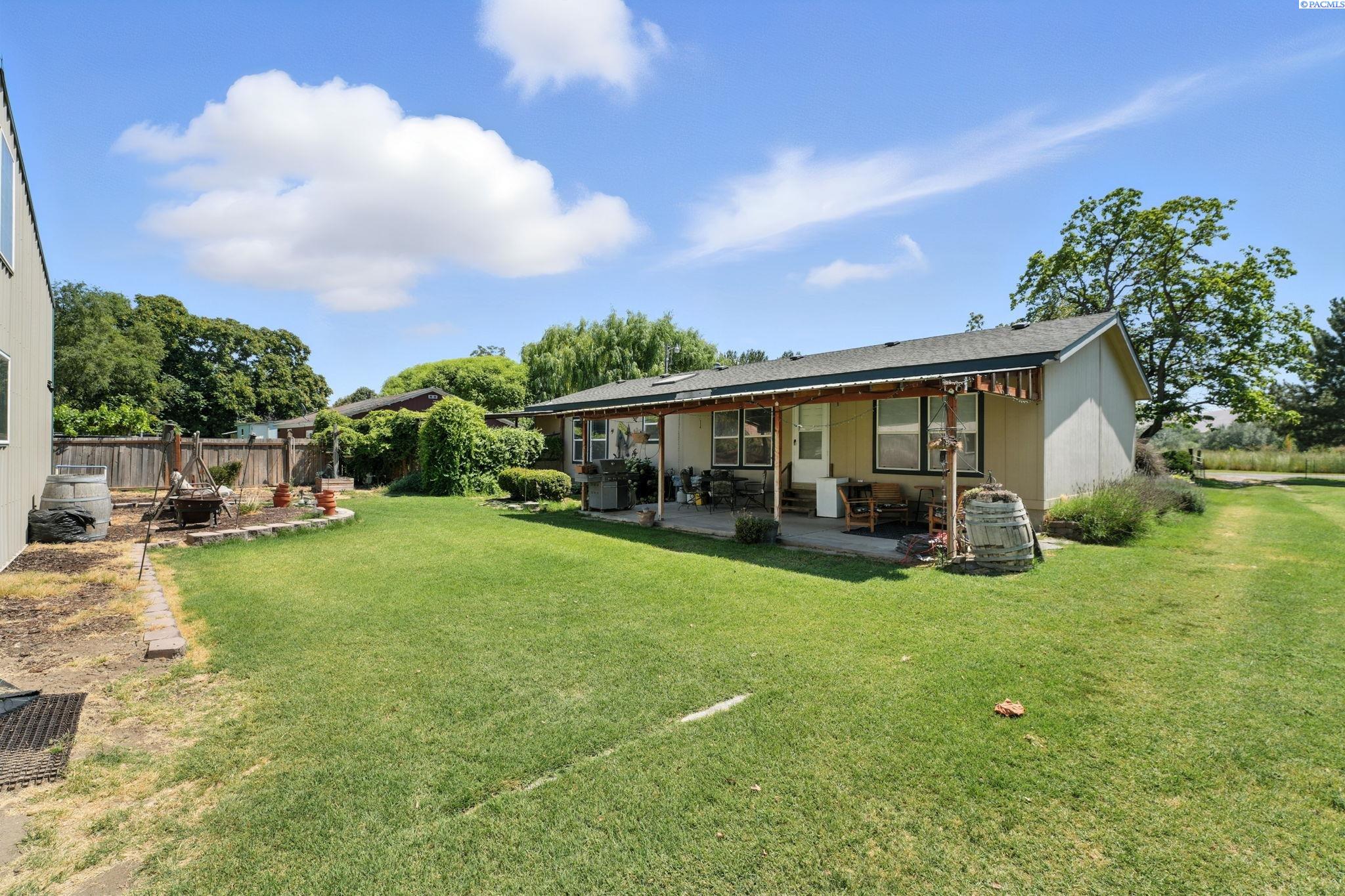 6802 E Pendleton Rd