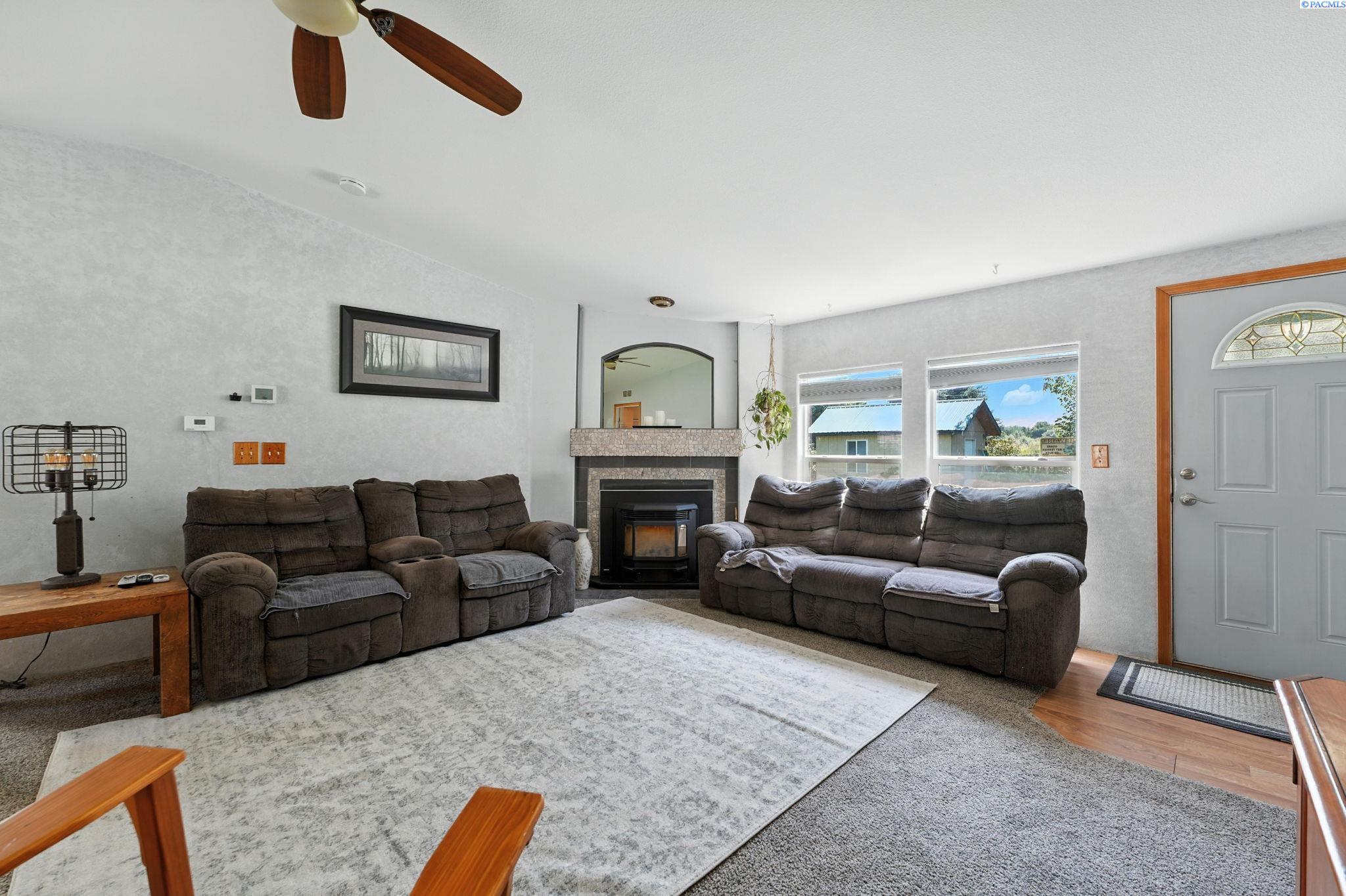 6802 E Pendleton Rd