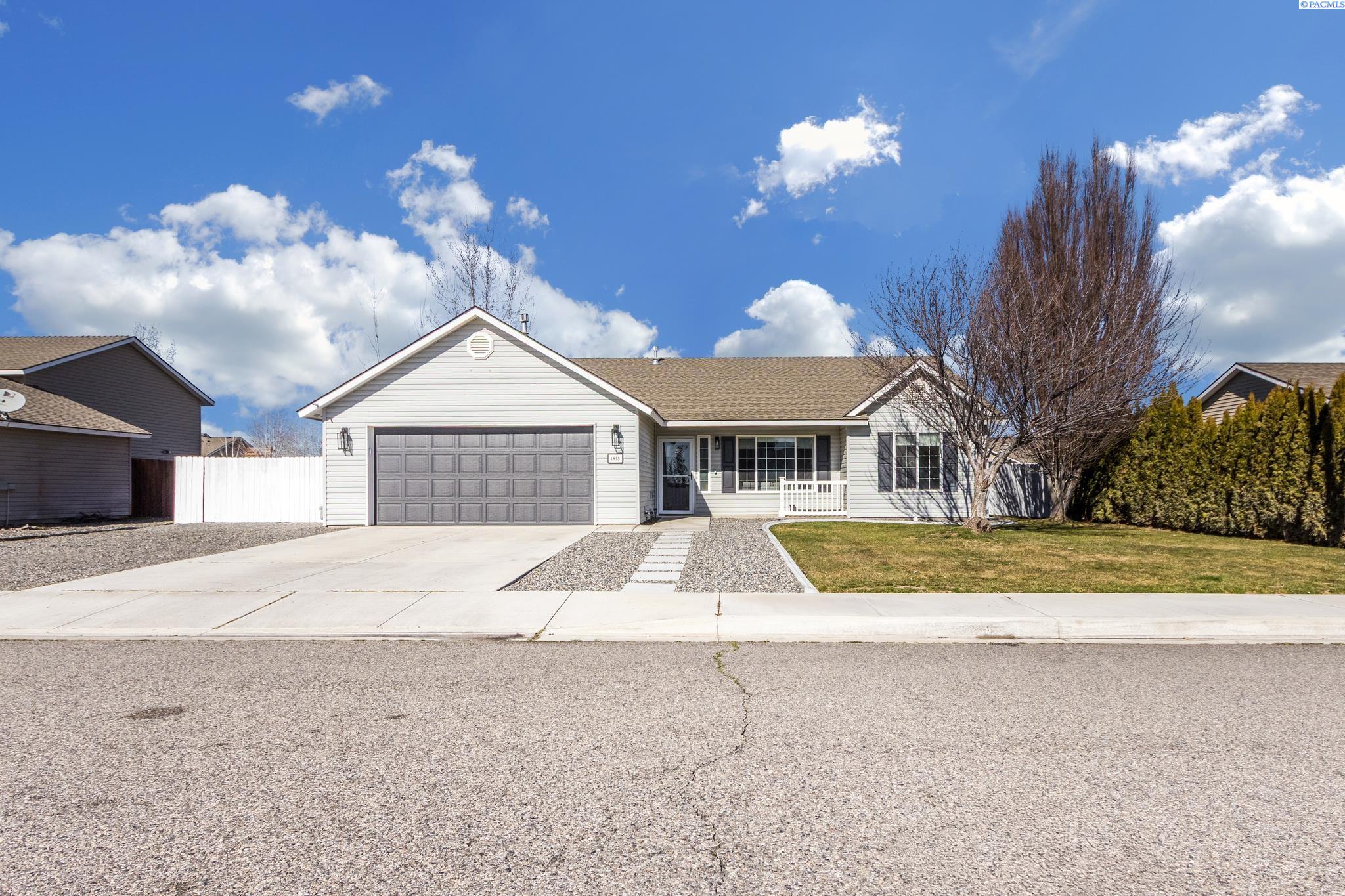 4815 Catalonia Dr