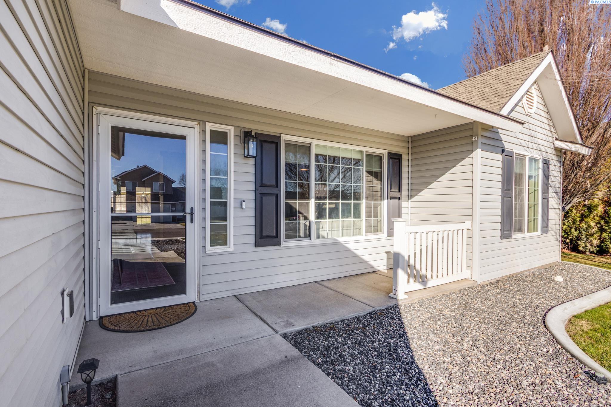 4815 Catalonia Dr