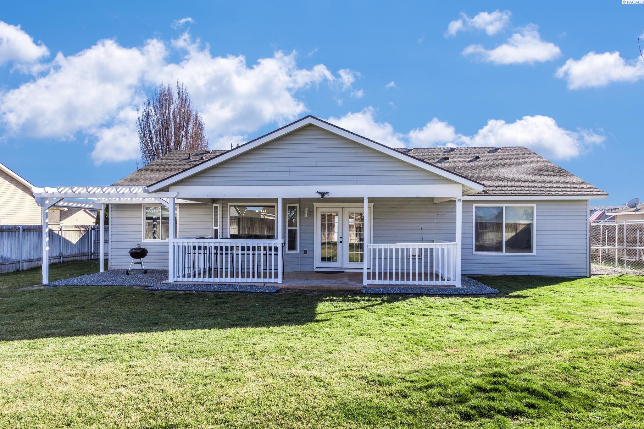 4815 Catalonia Dr