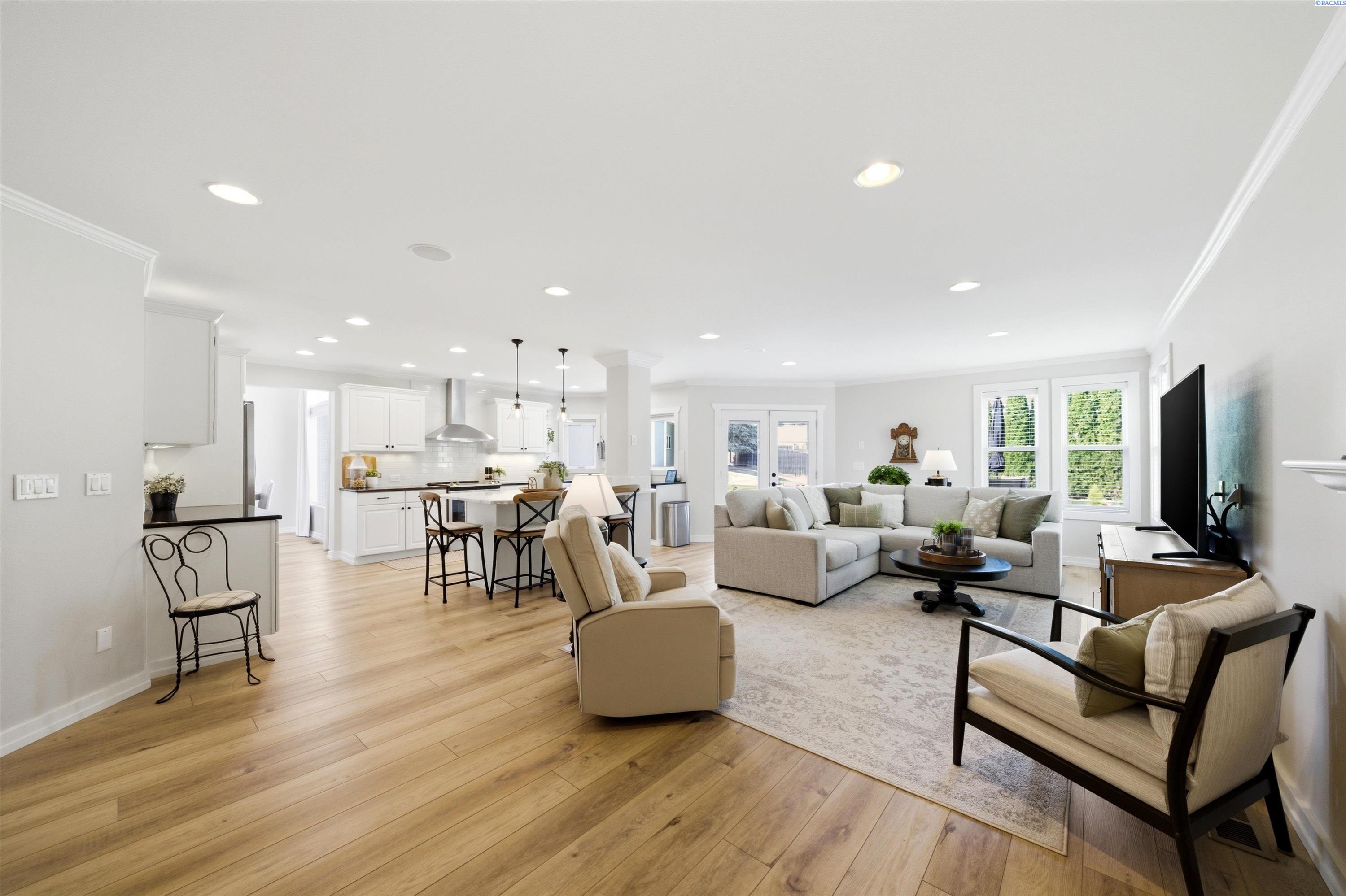 3033 Charity Ct