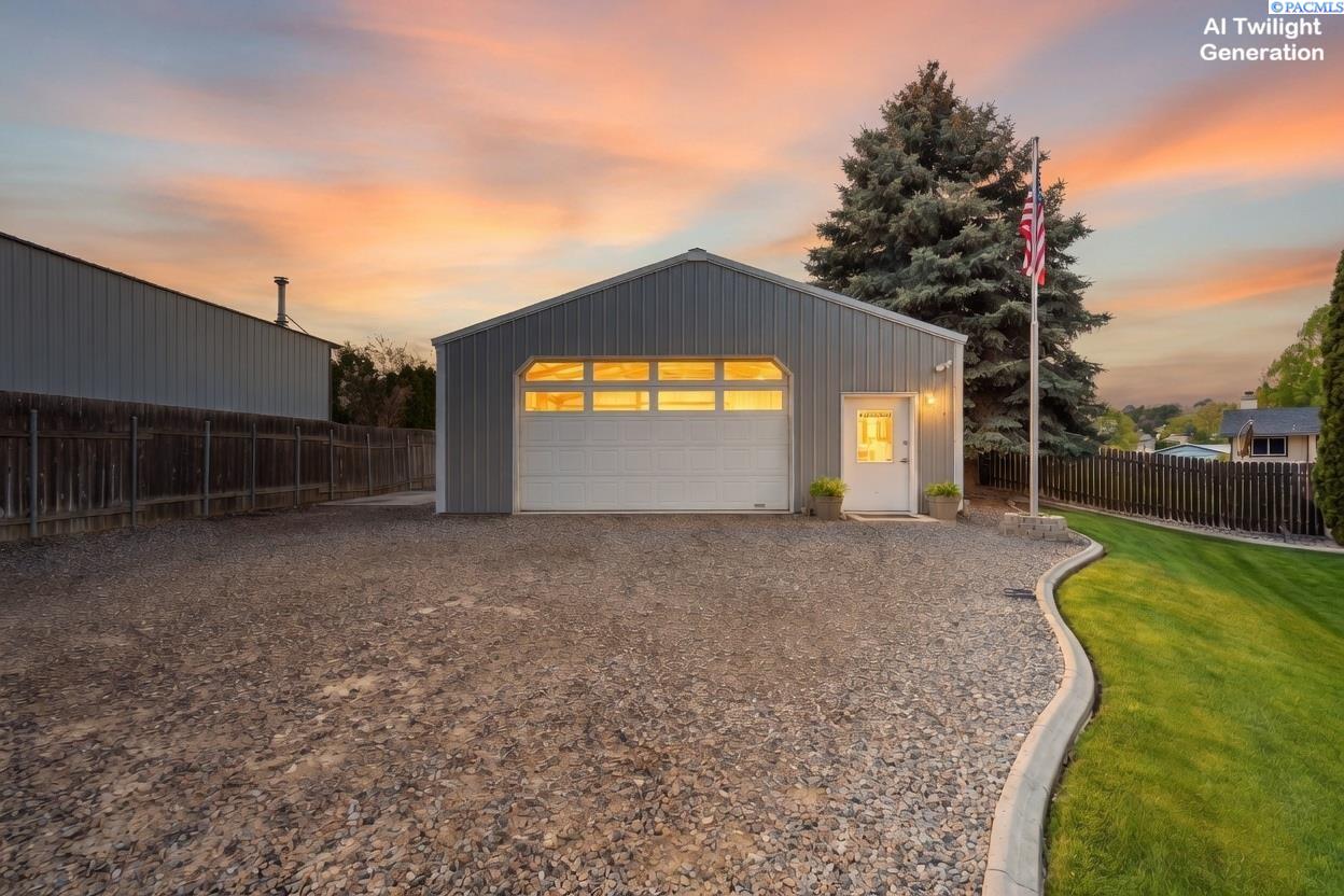 3033 Charity Ct