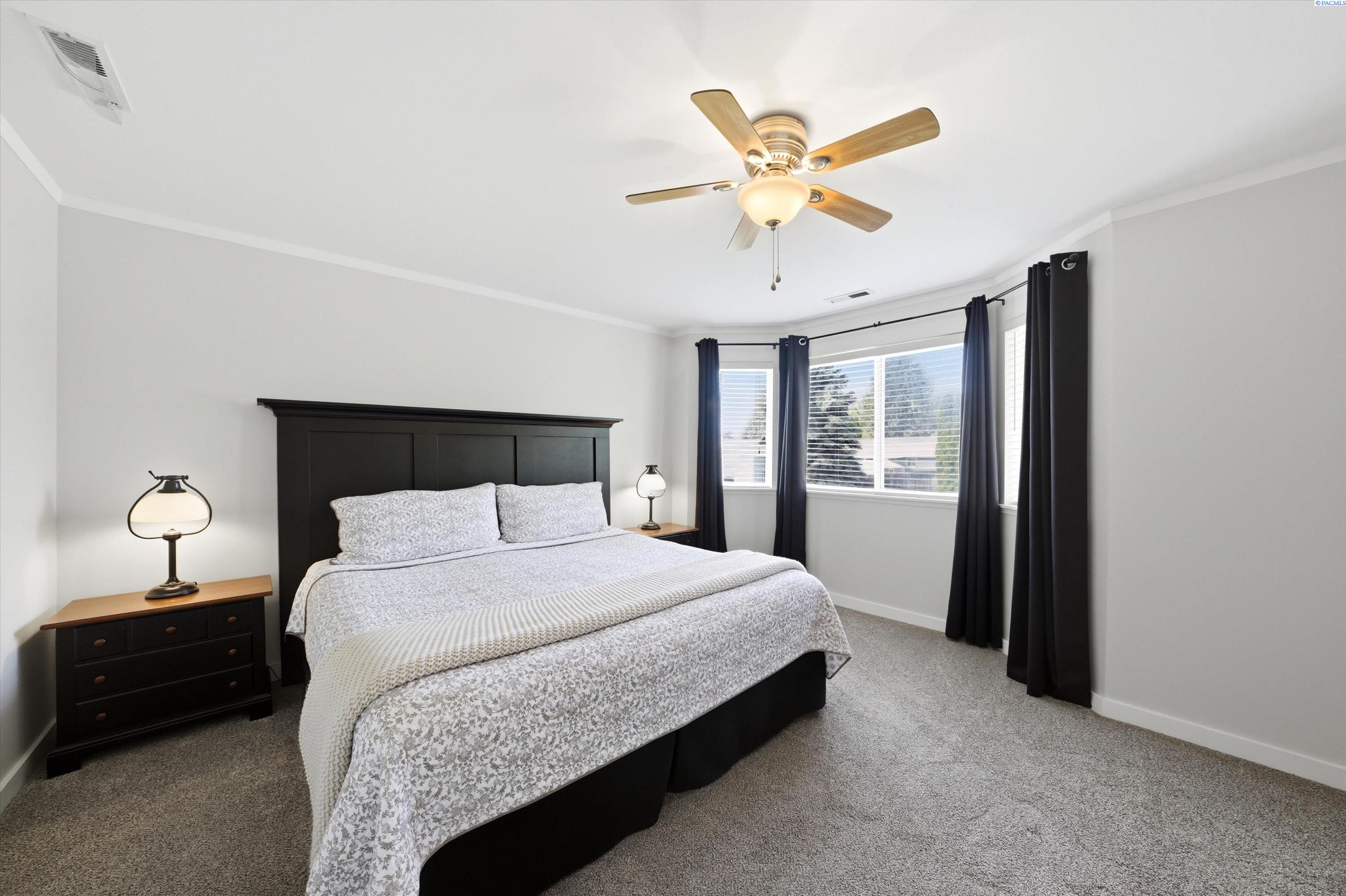3033 Charity Ct