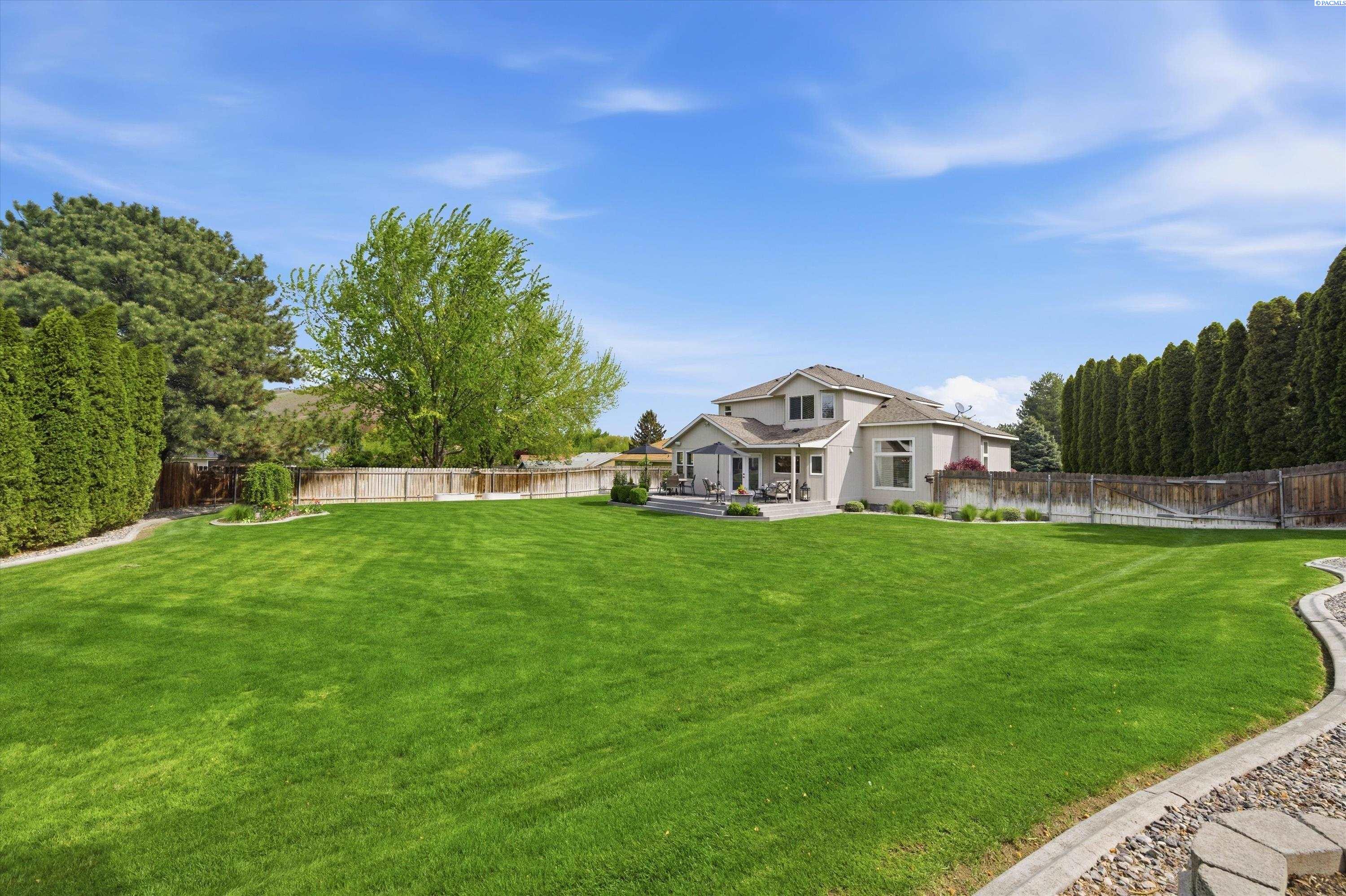 3033 Charity Ct