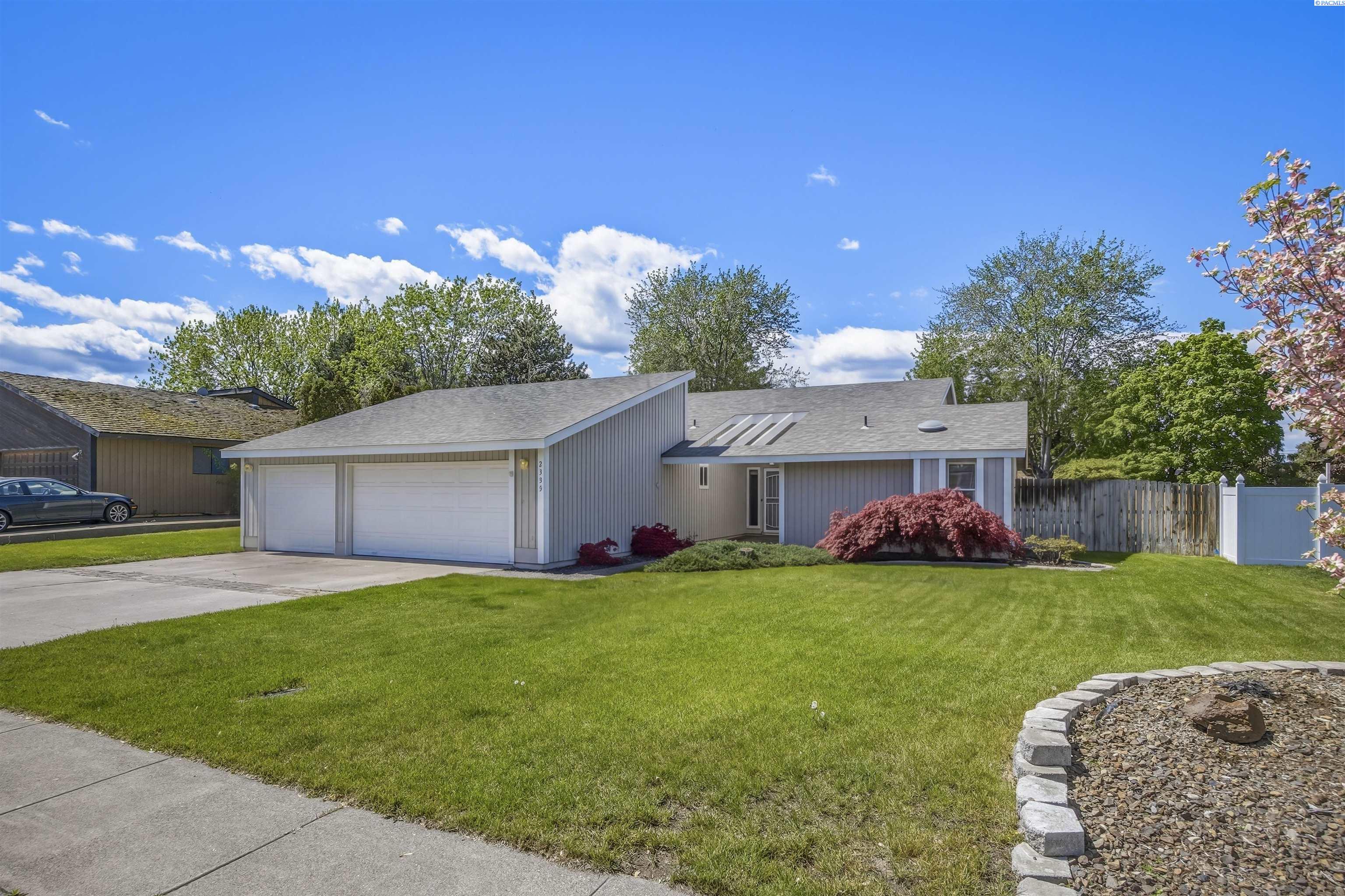 2335 Snohomish Ave