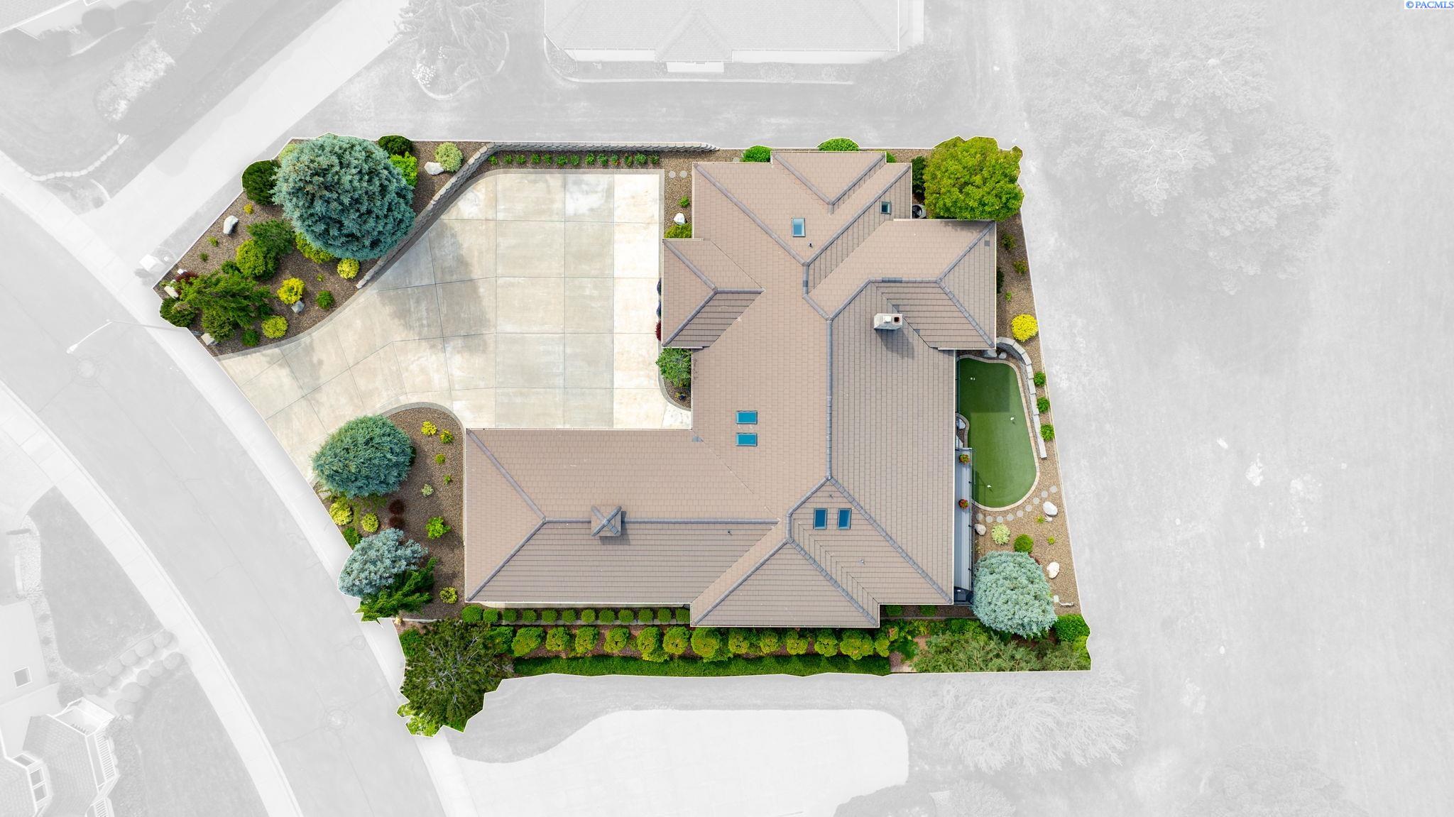 3521 W 36th Loop