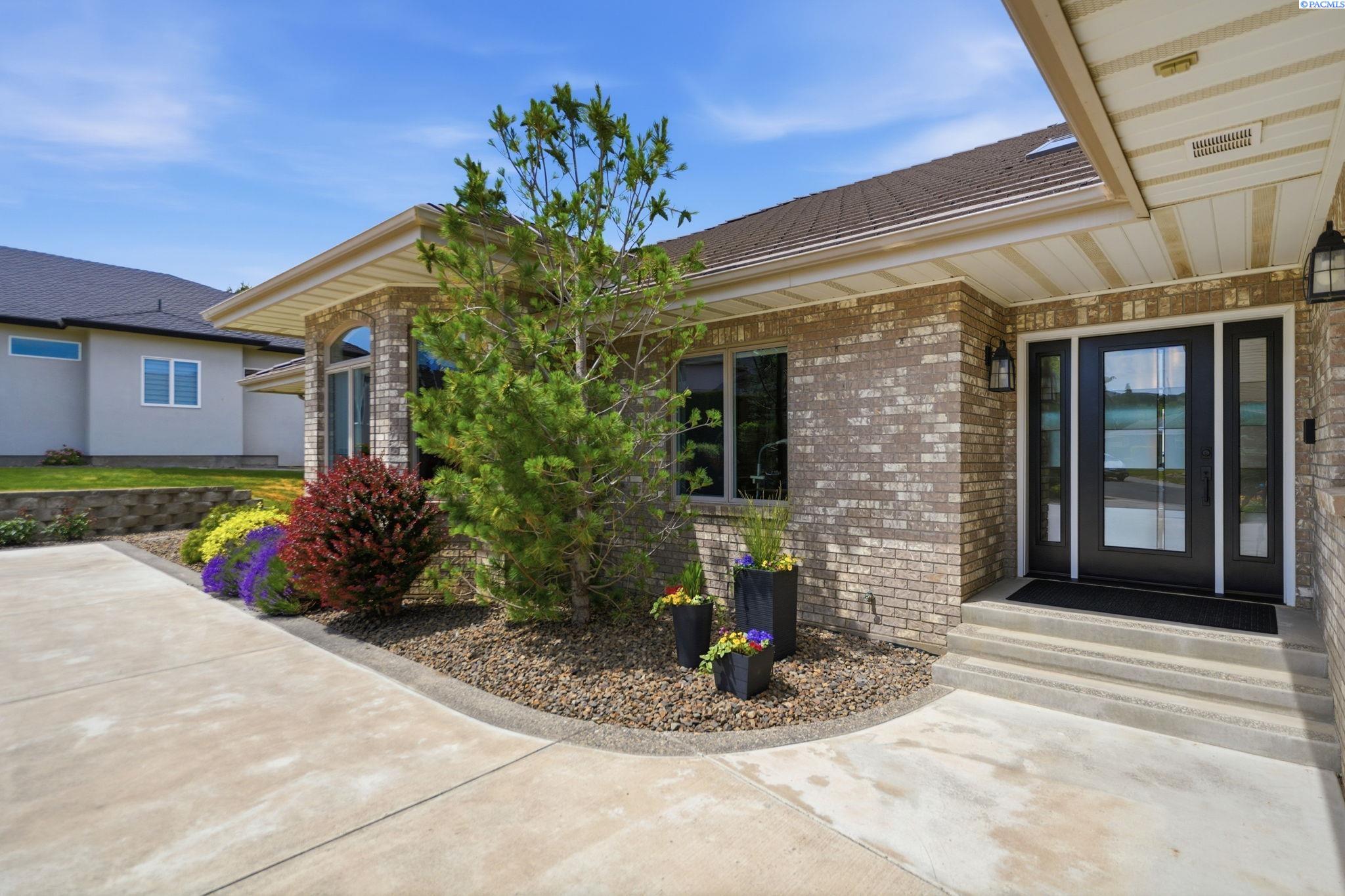 3521 W 36th Loop