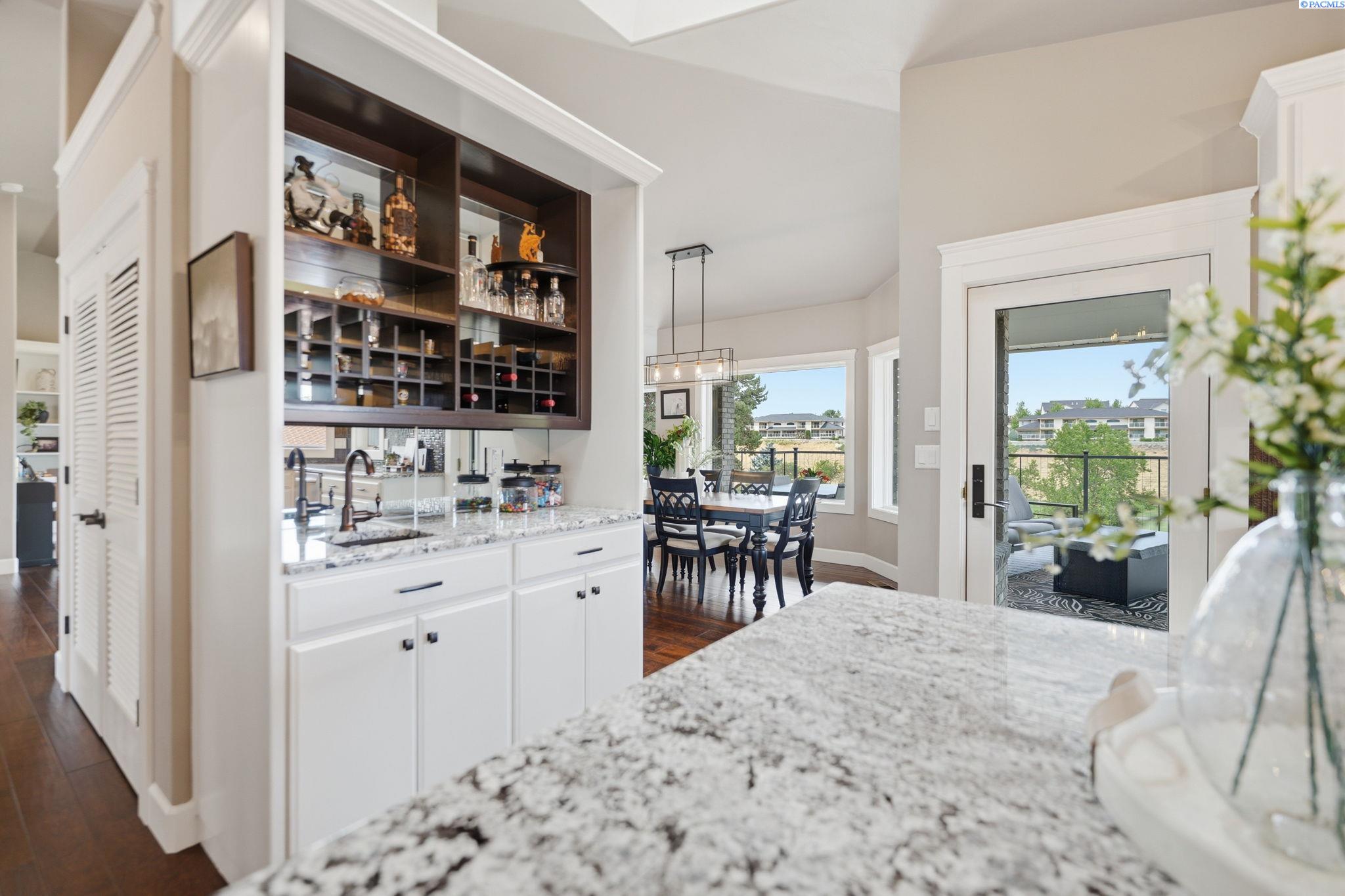 3521 W 36th Loop