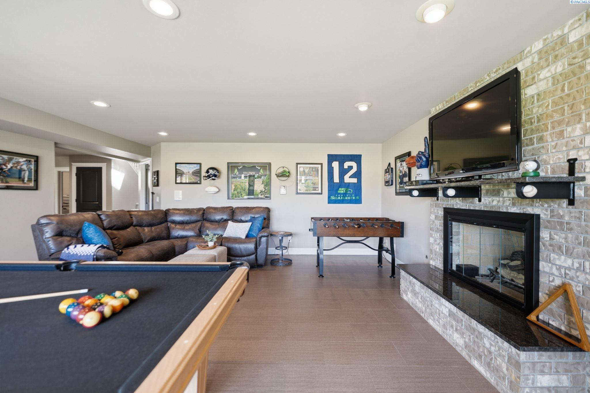 3521 W 36th Loop