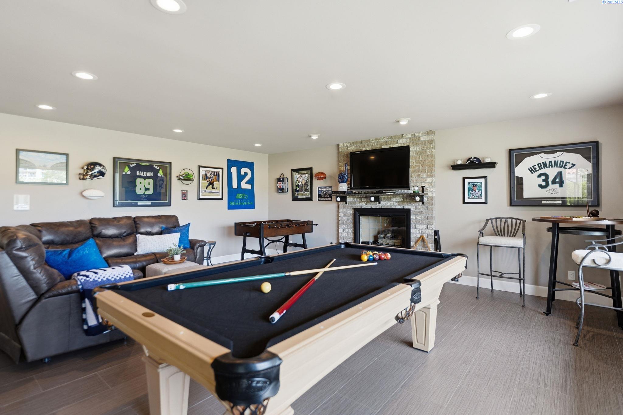 3521 W 36th Loop