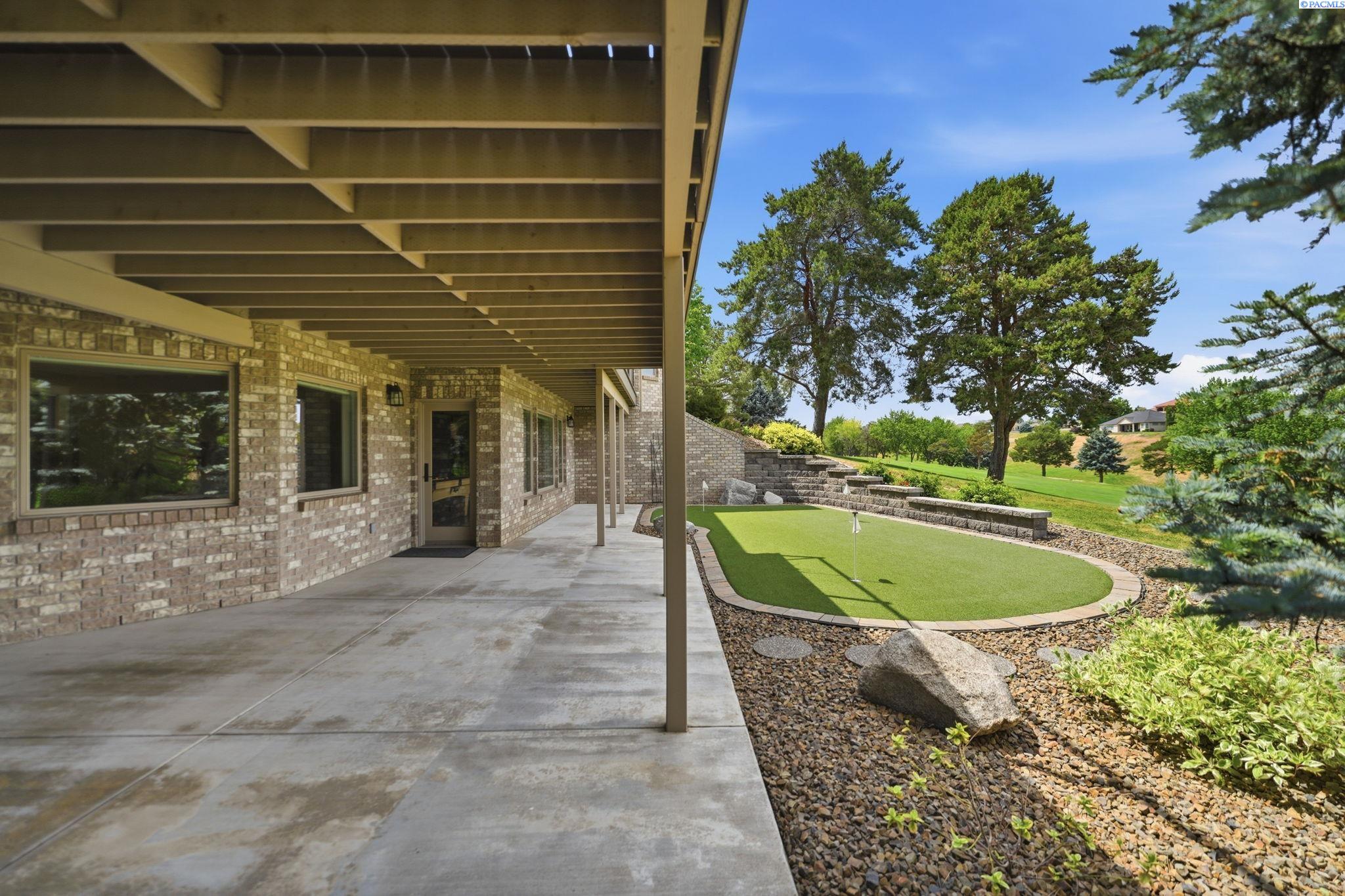 3521 W 36th Loop