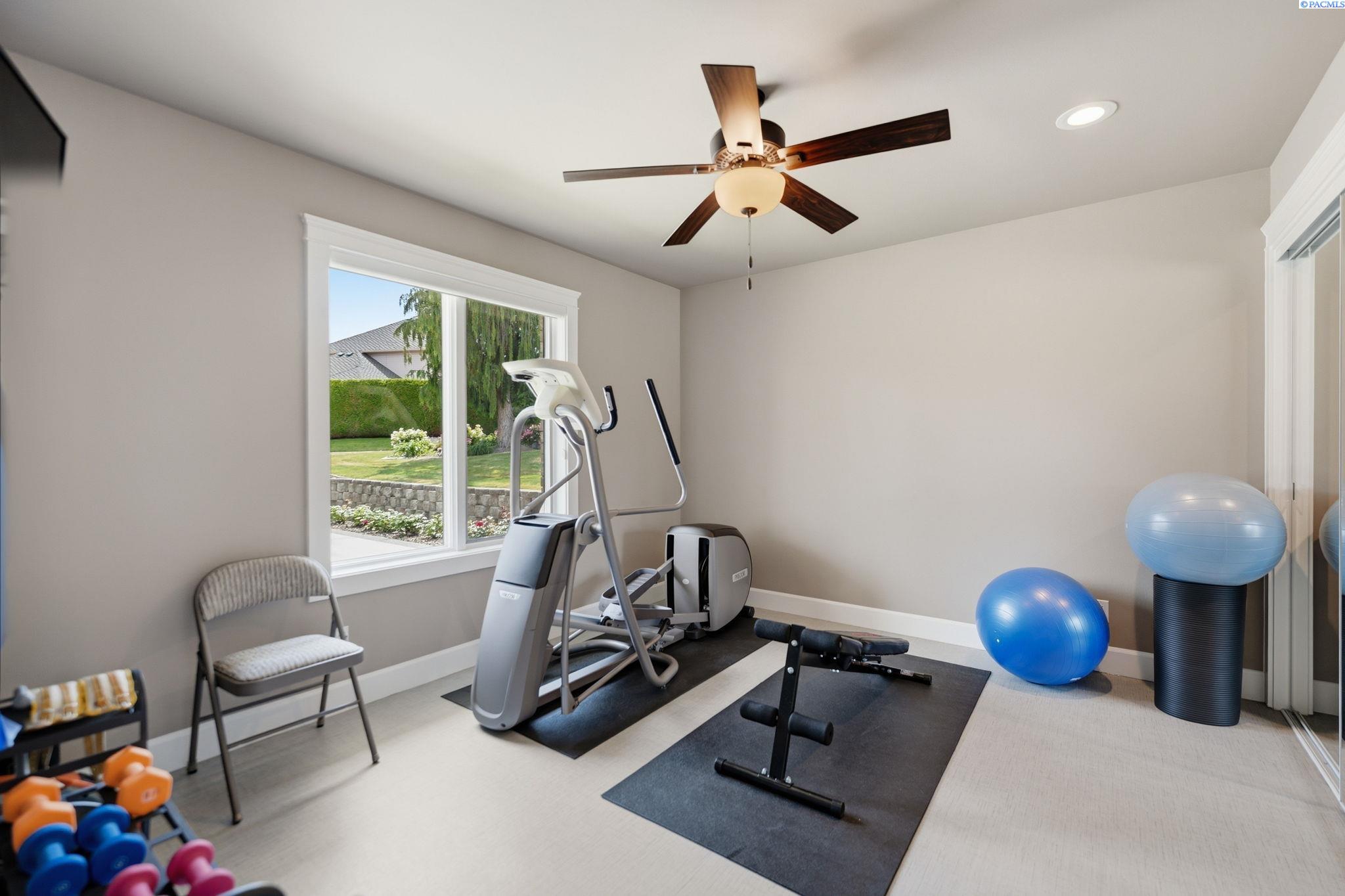 3521 W 36th Loop